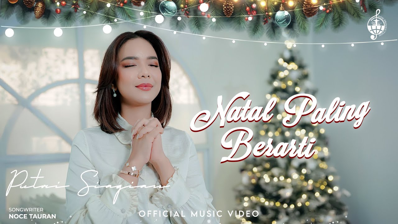 Natal Paling Berarti - Putri Siagian (Official Music Video) background