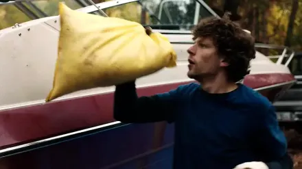 Trailer thumbnail