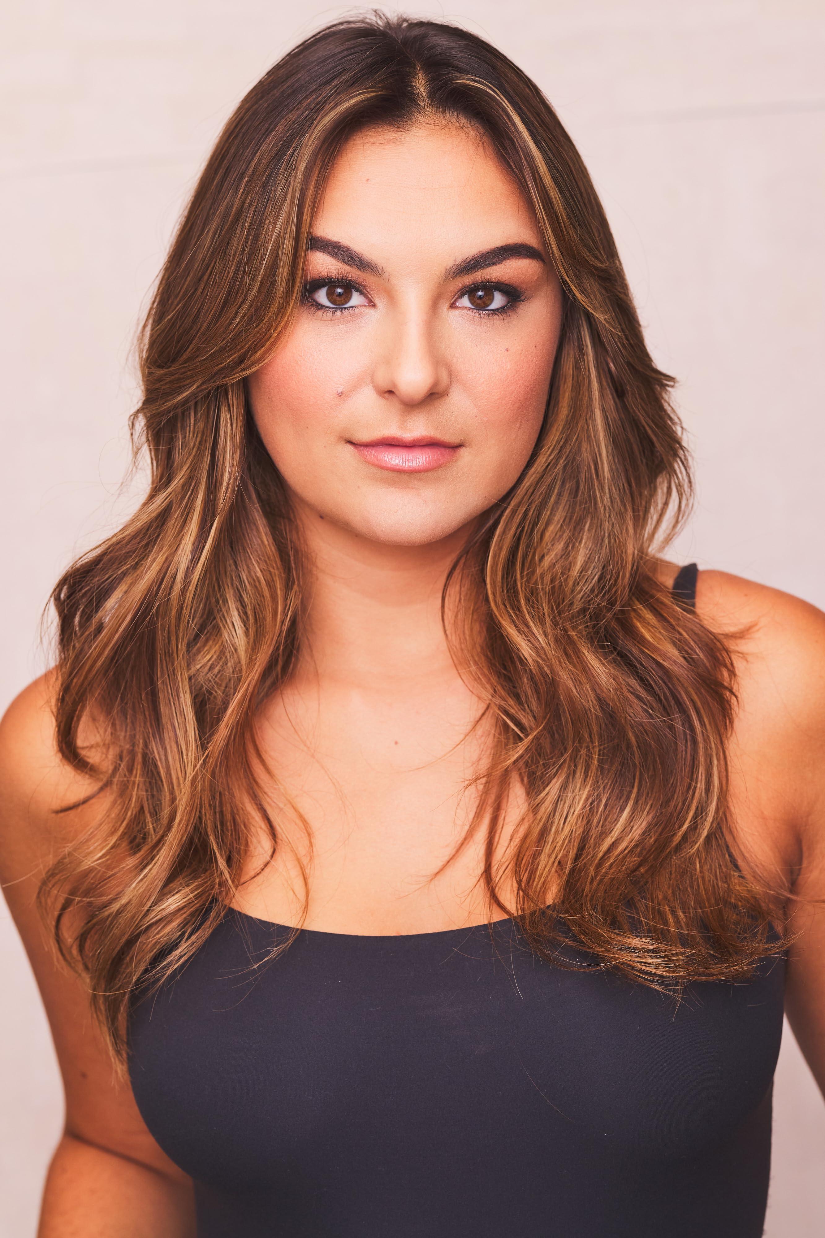 actor Rachel Sullivan large photo