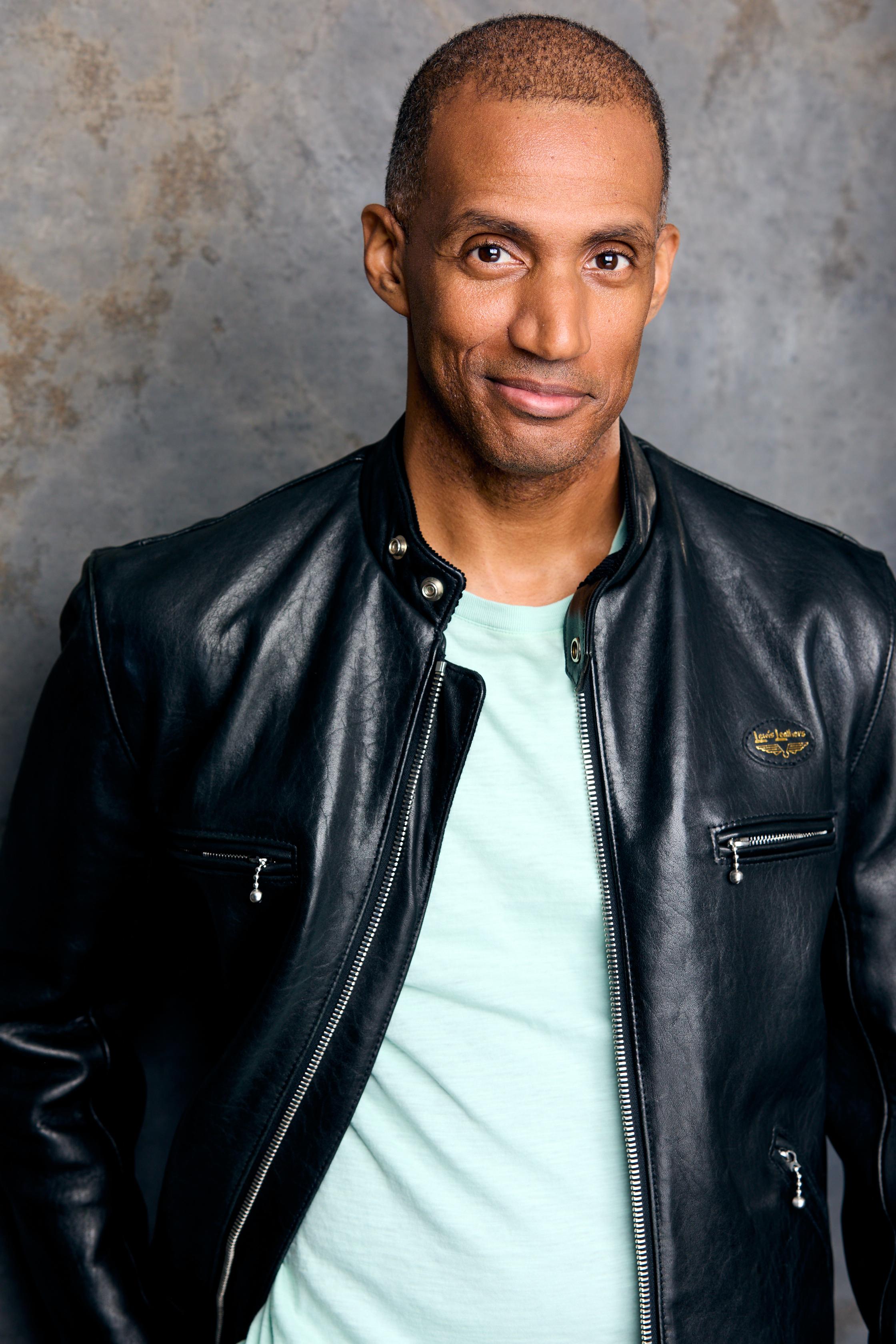 actor Matthew Harris large photo