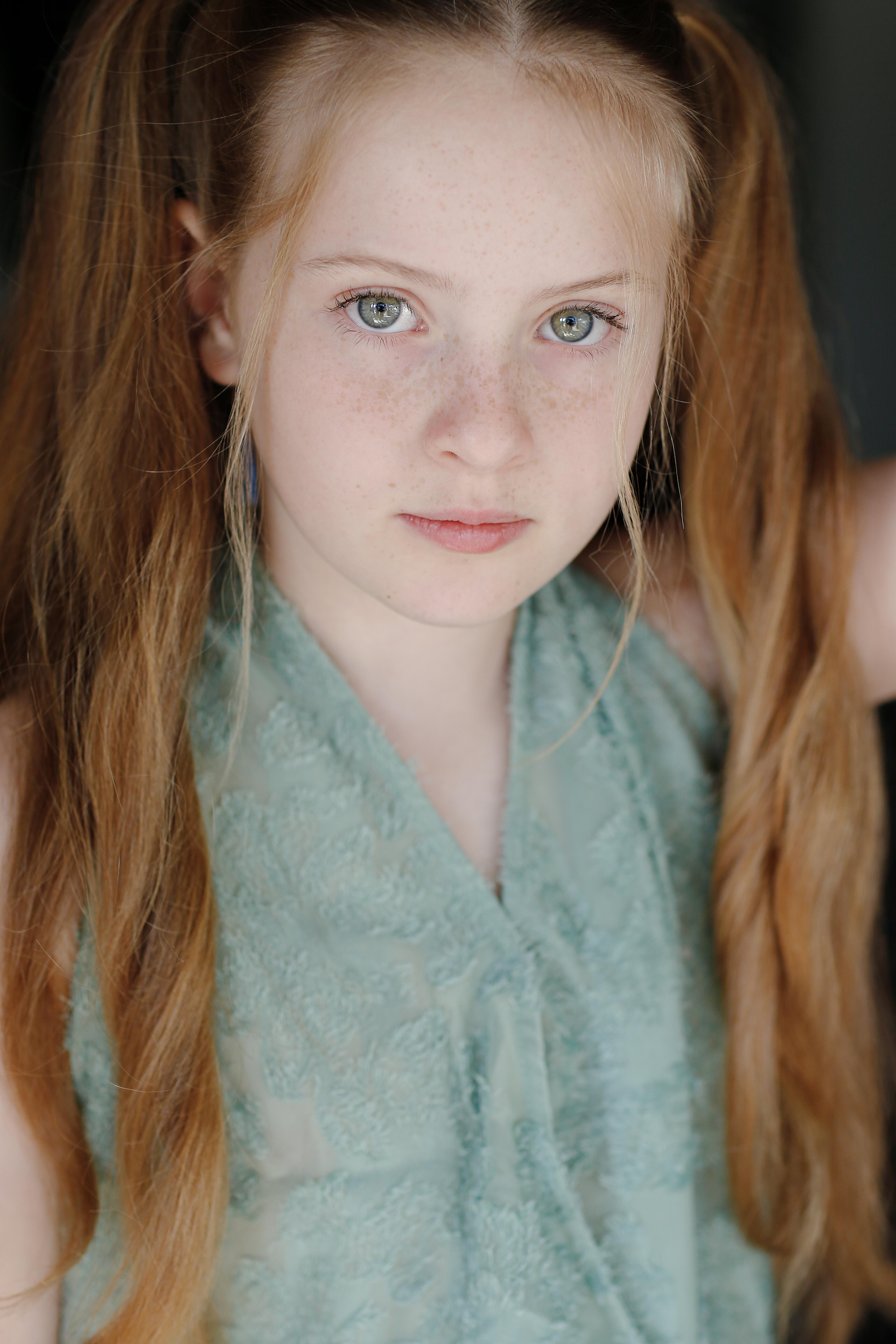 actor Michaela Baham large photo