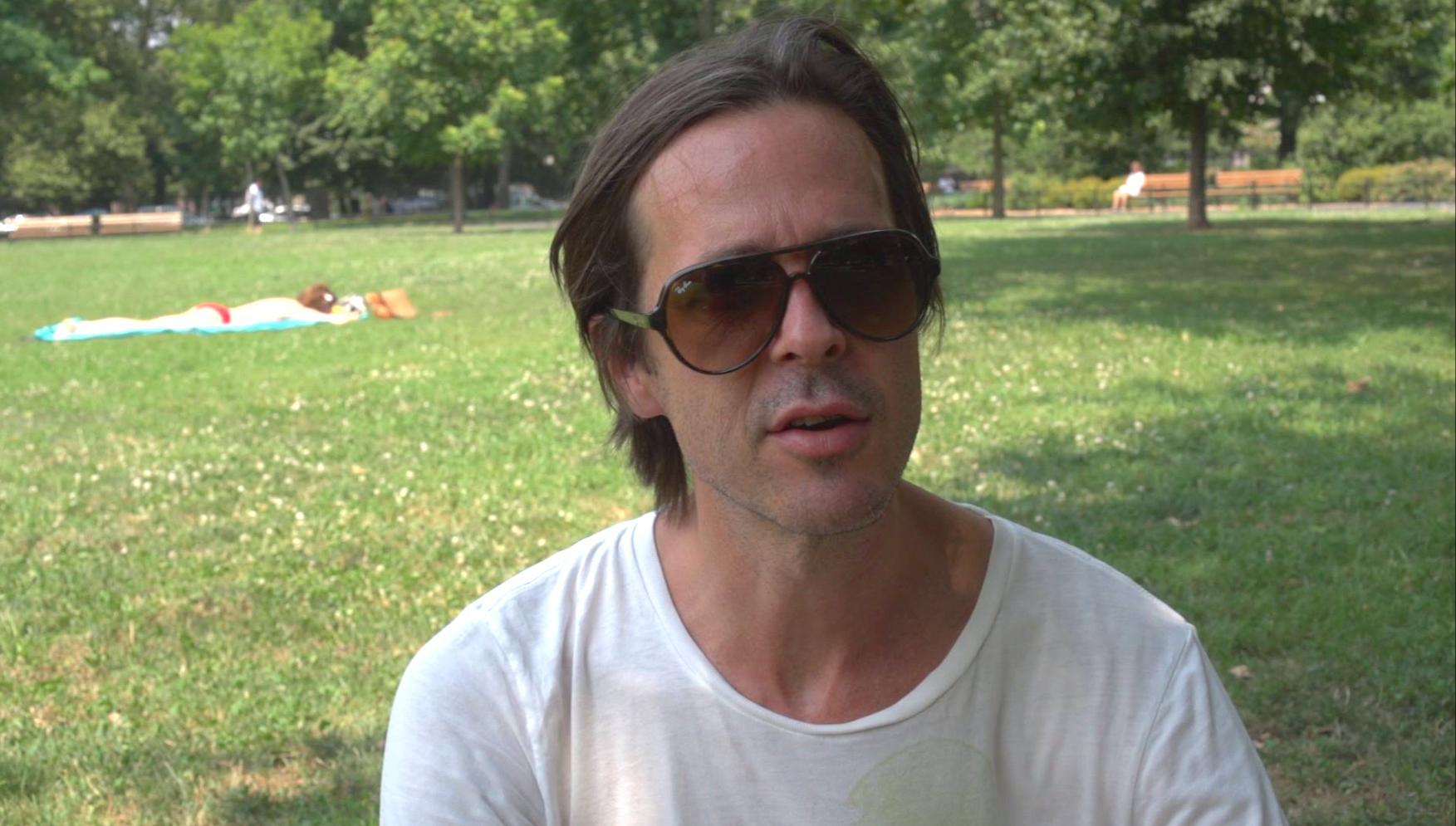 actor Walter Schreifels large photo