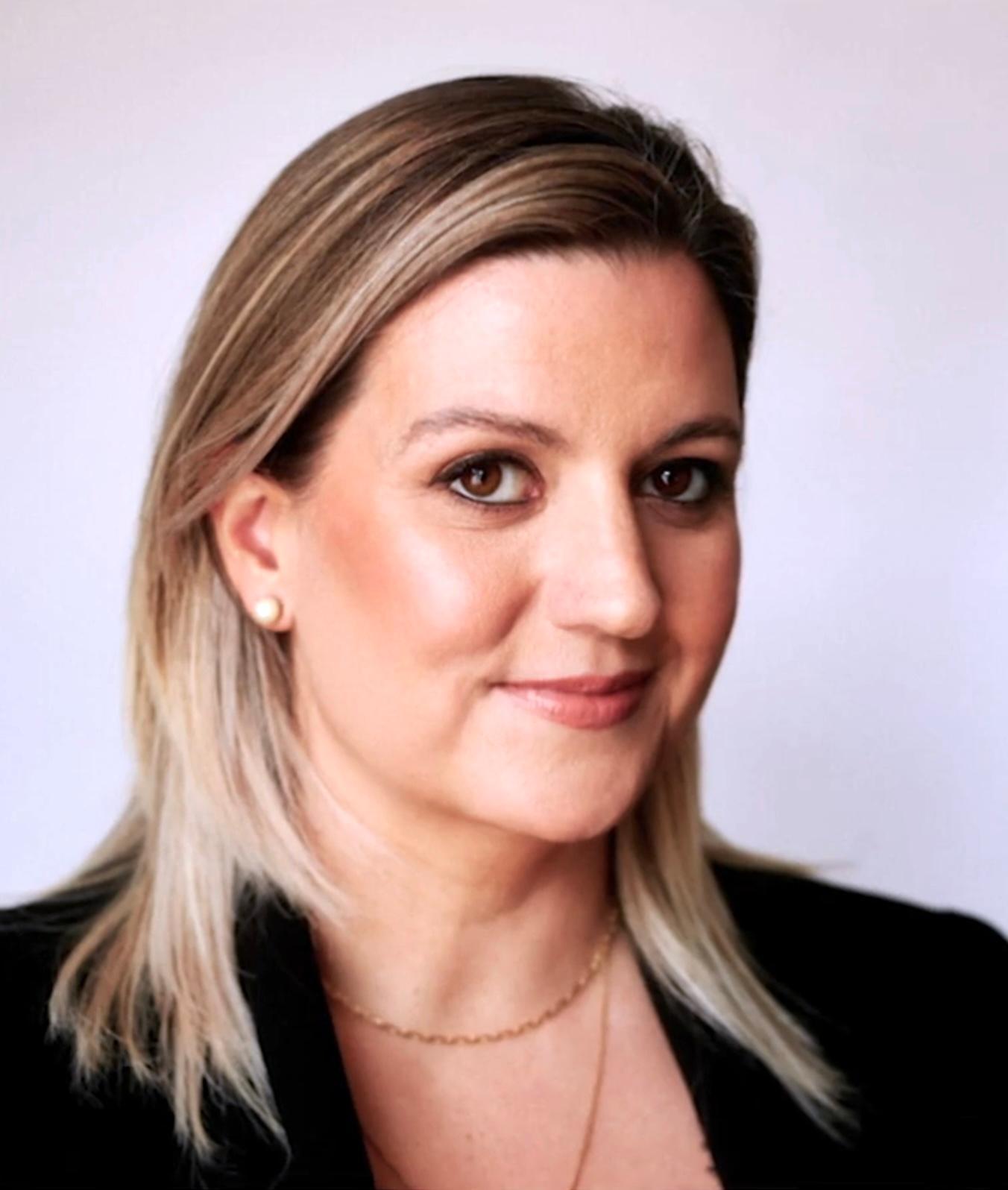 actor Keily Blair large photo