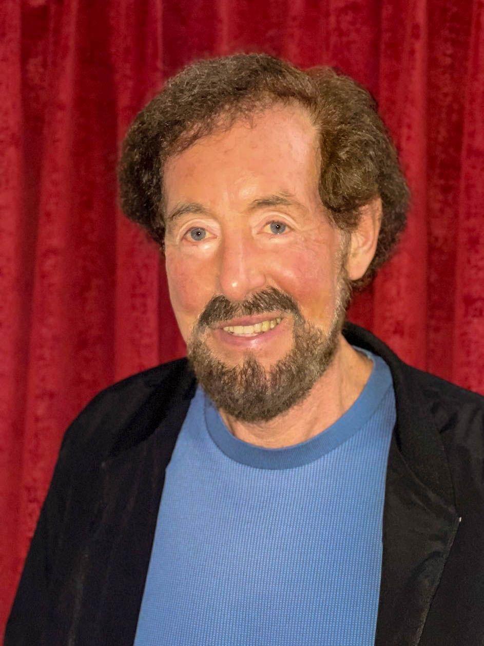 actor Tony Quinn large photo