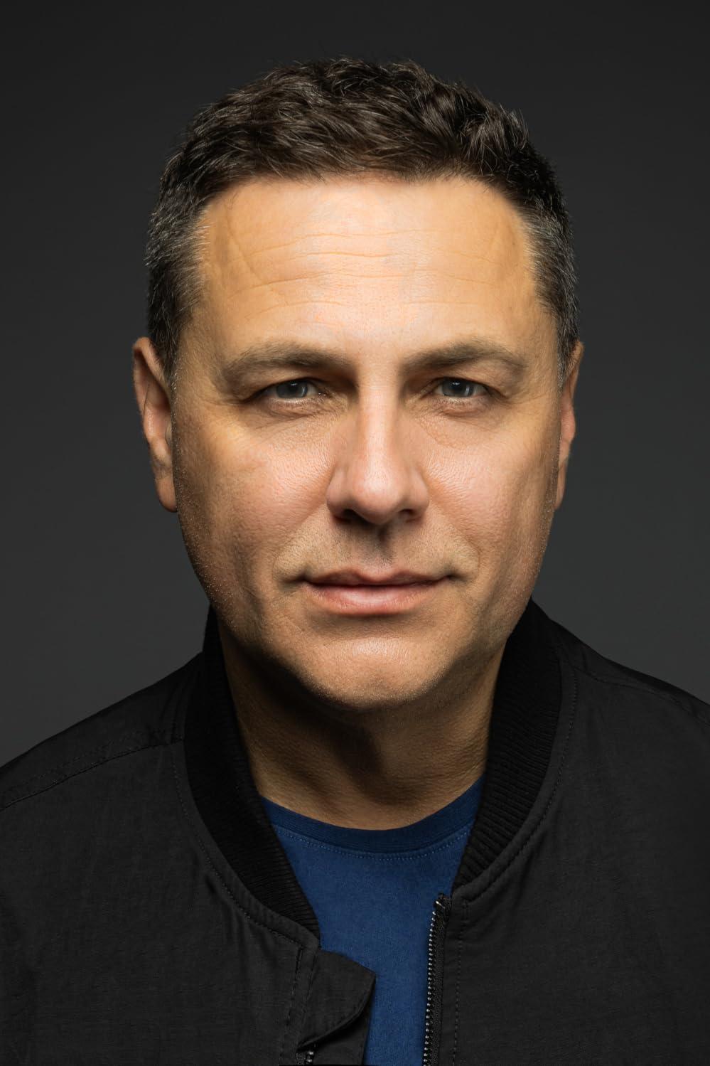 actor Robert Plazek large photo