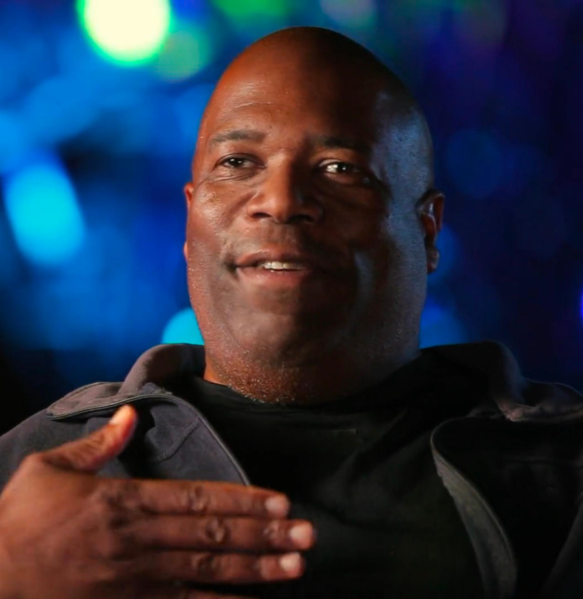 actor Geoff White large photo