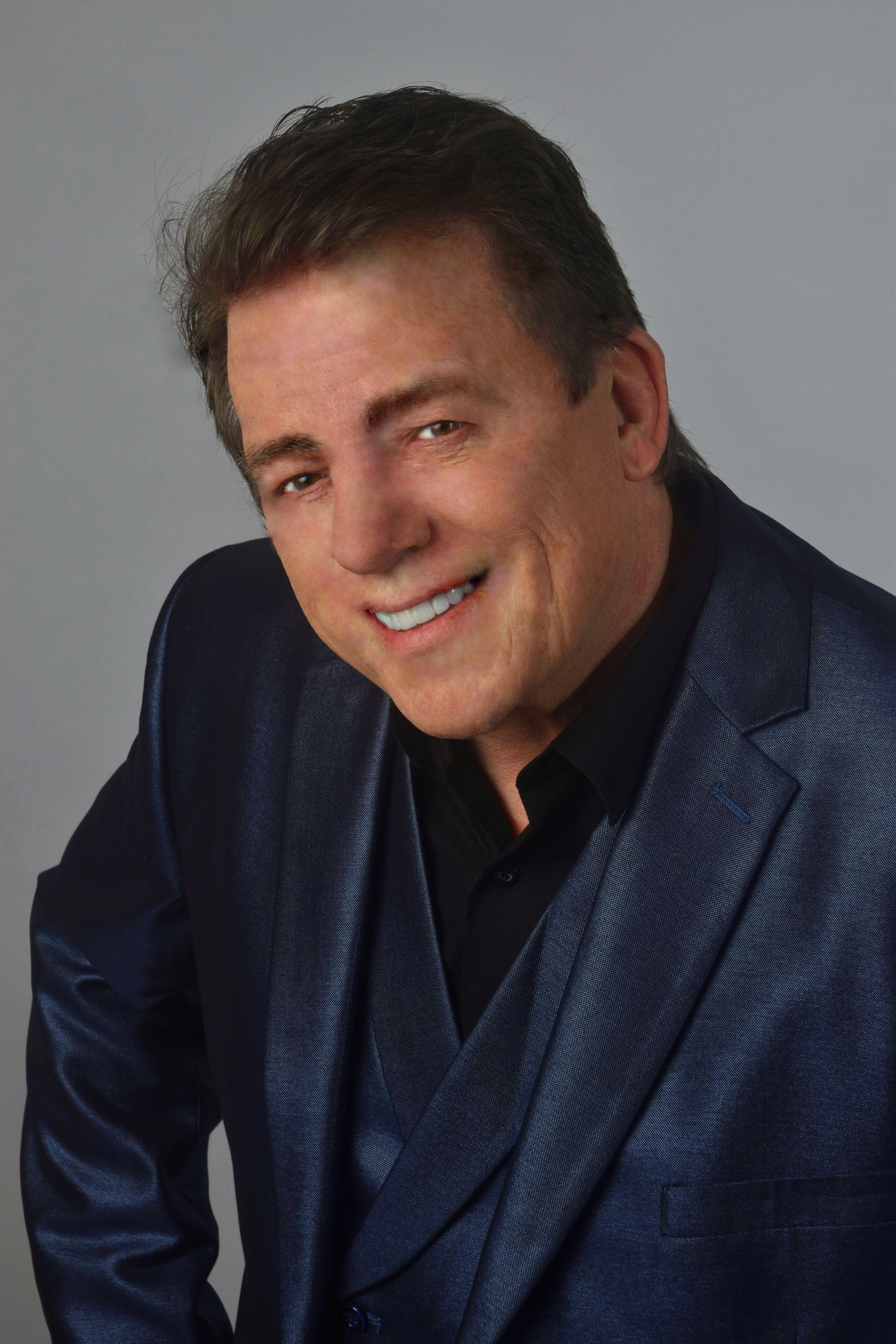 actor Lloyd Coleman large photo