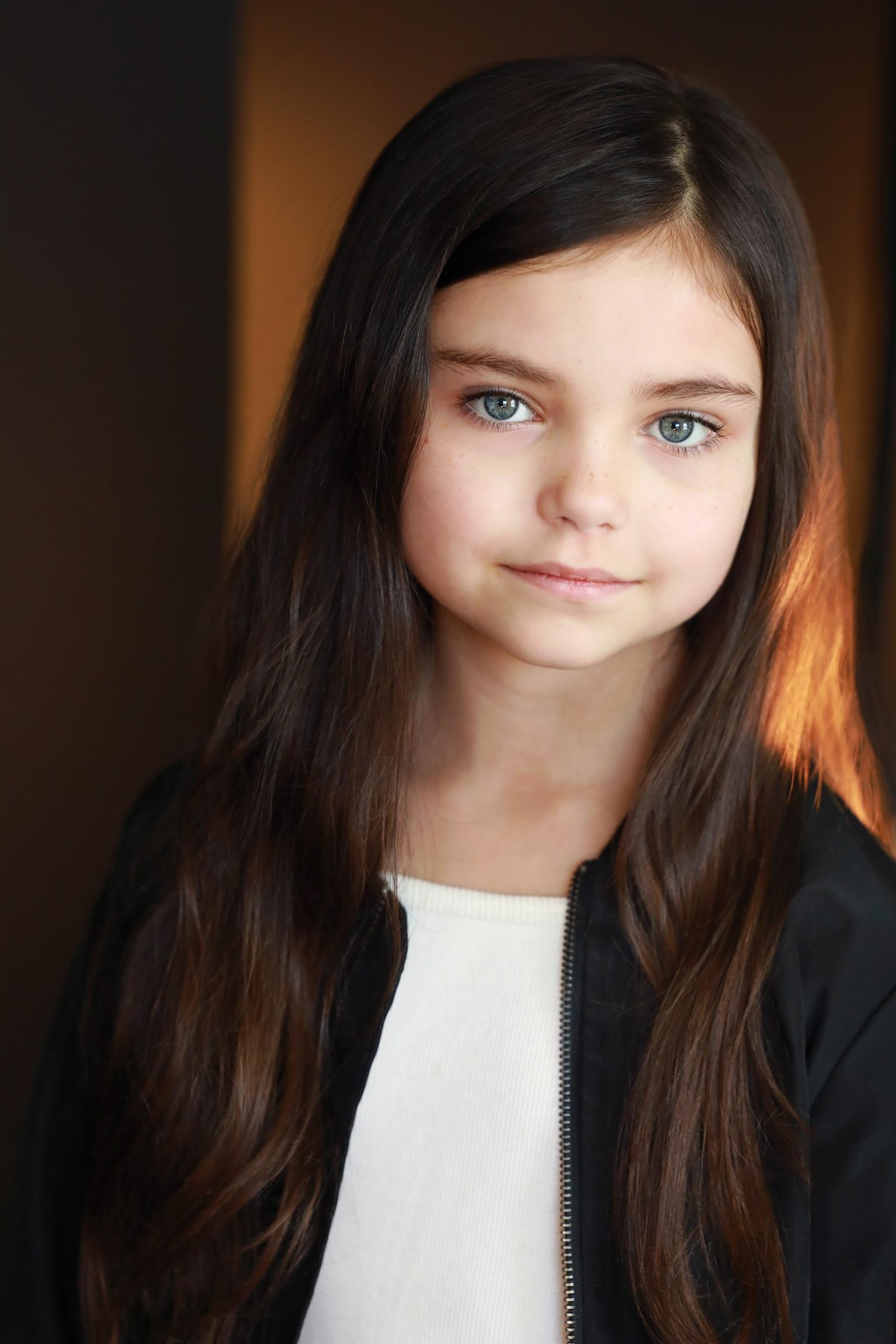 actor Murphee Bloom large photo