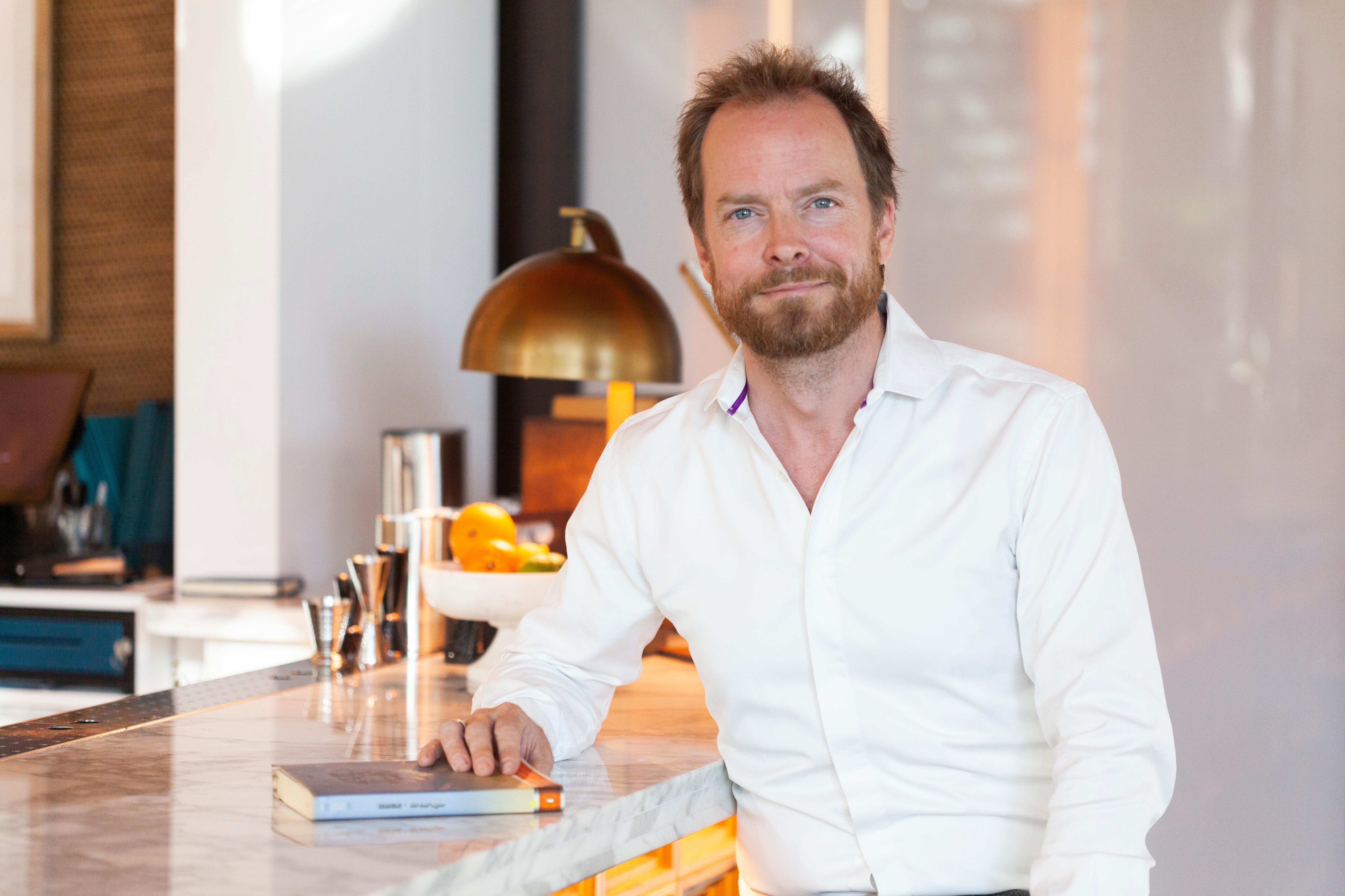 actor Jim Wrigley large photo