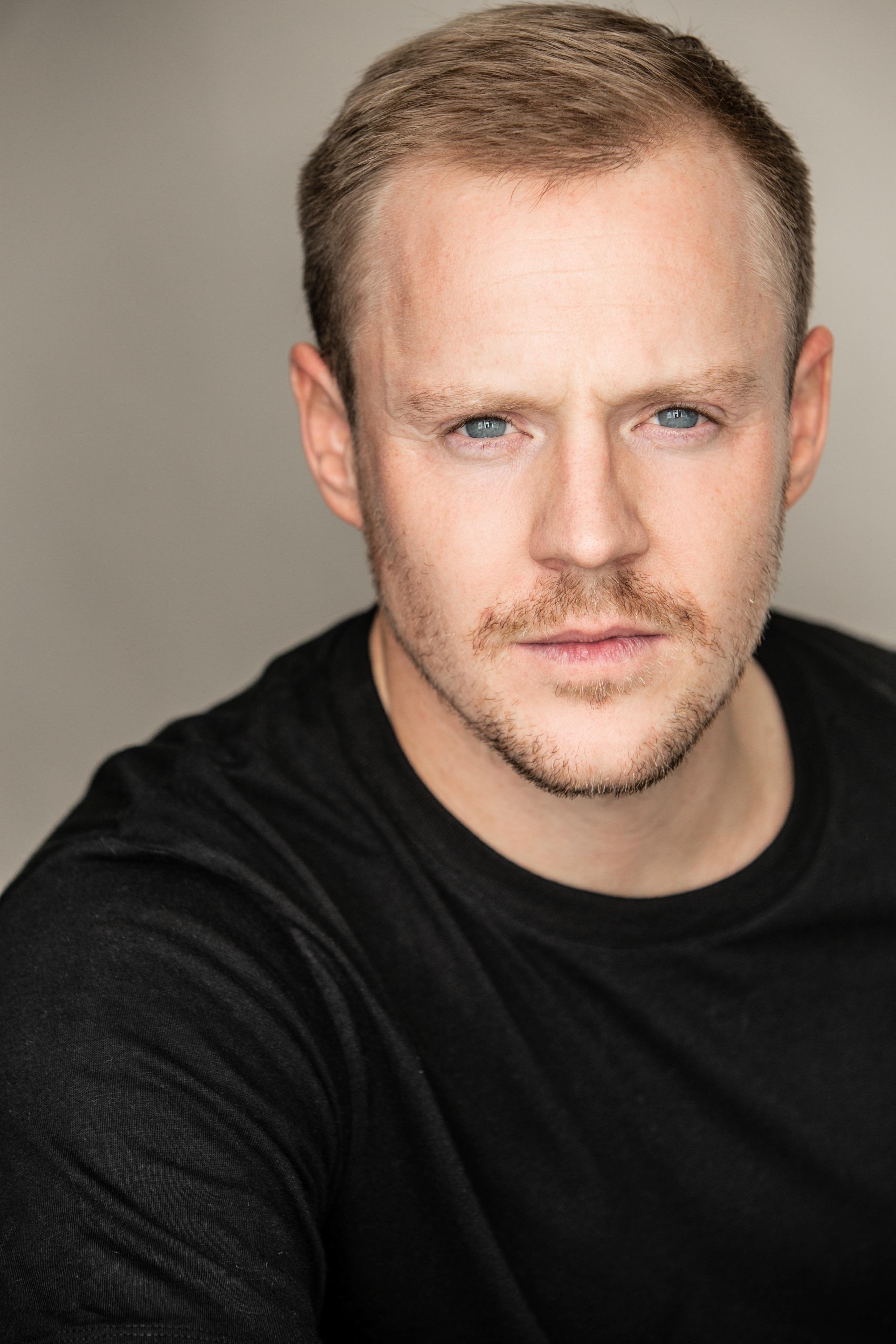 actor Andrew Richard Bryant large photo