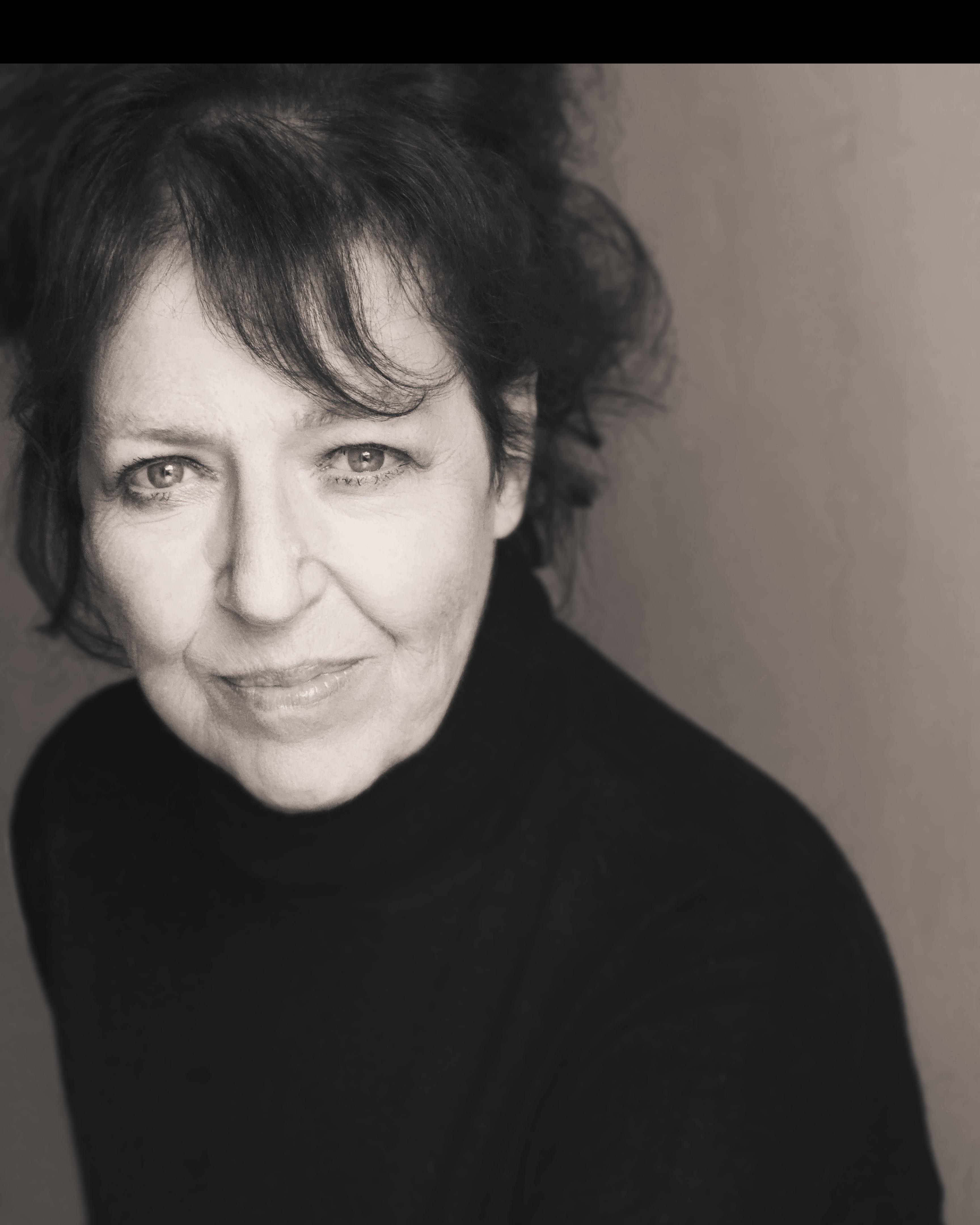 actor Deborah Maclaren large photo