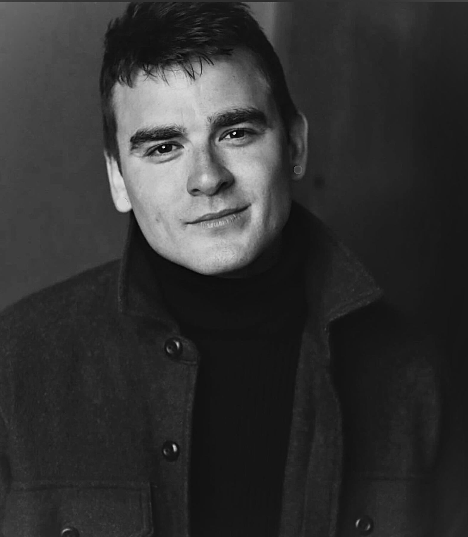 actor Deryk Ronk large photo