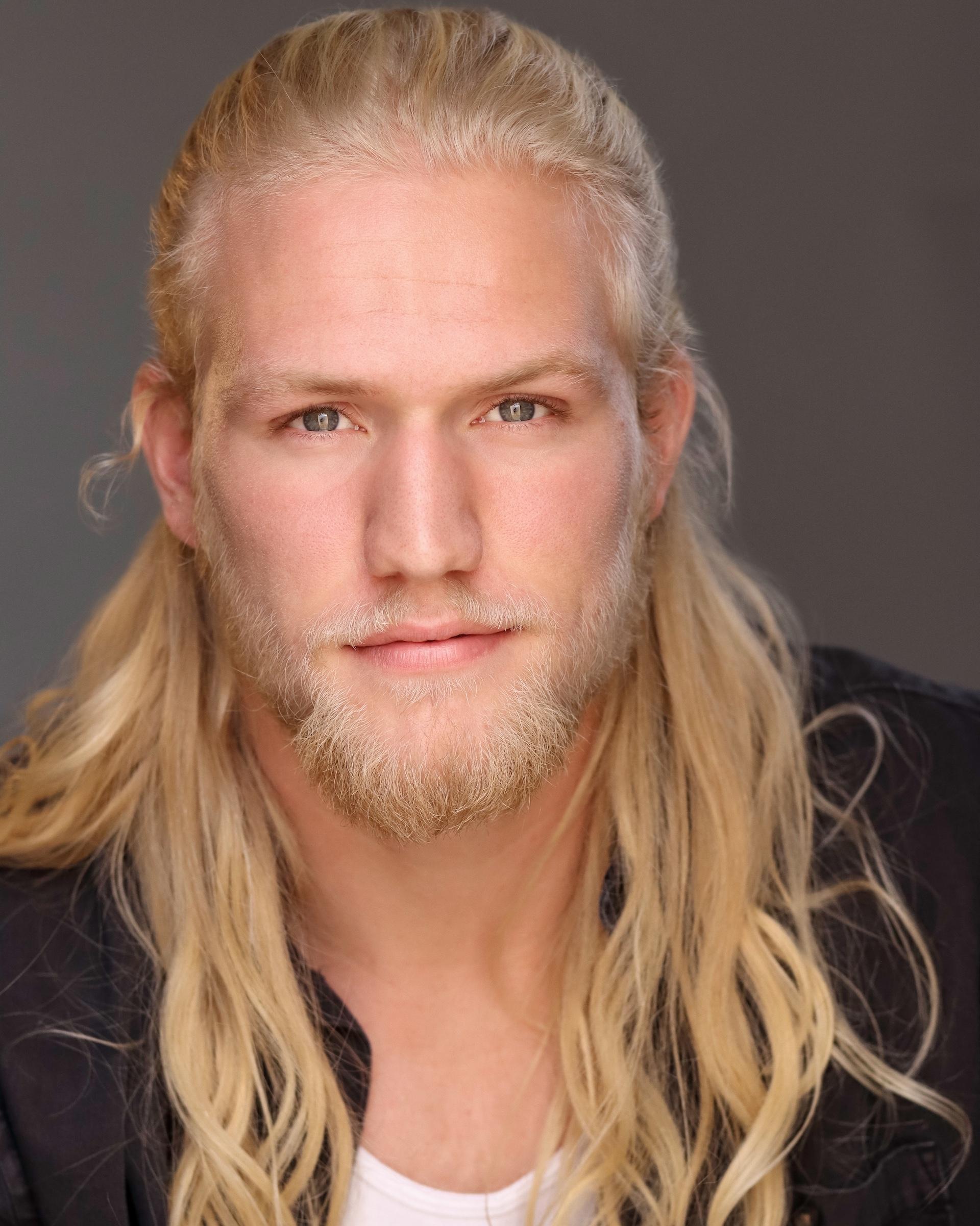 actor Joseph McNabb large photo