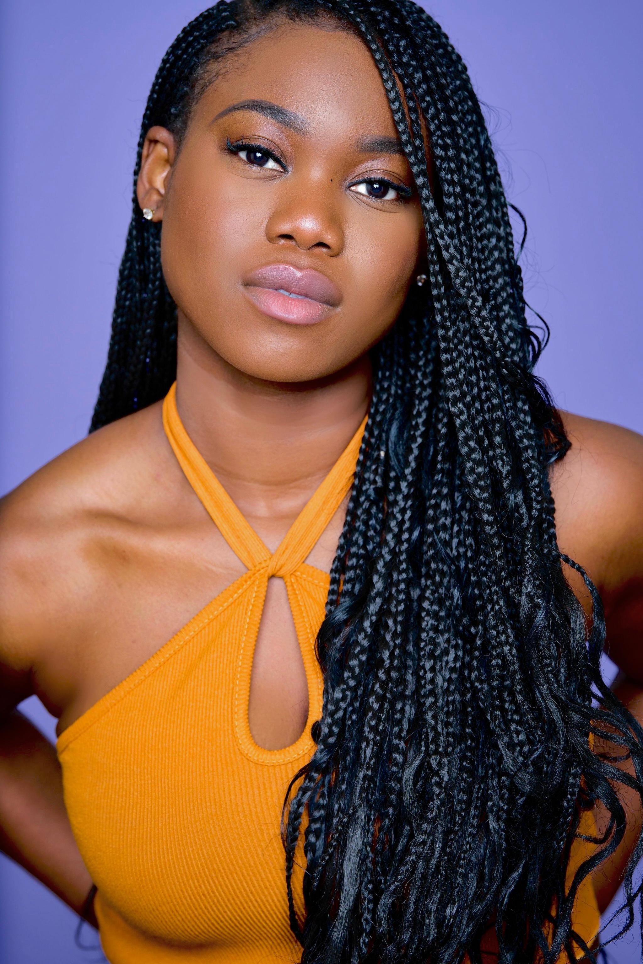 actor Raquel Davies large photo