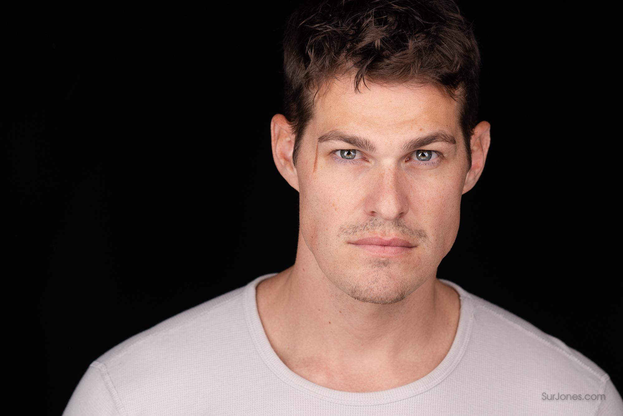 actor Greg Finley large photo