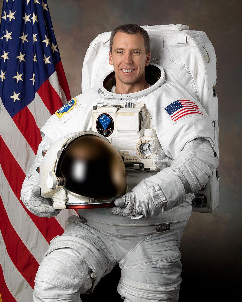 actor Andrew J. Feustel large photo