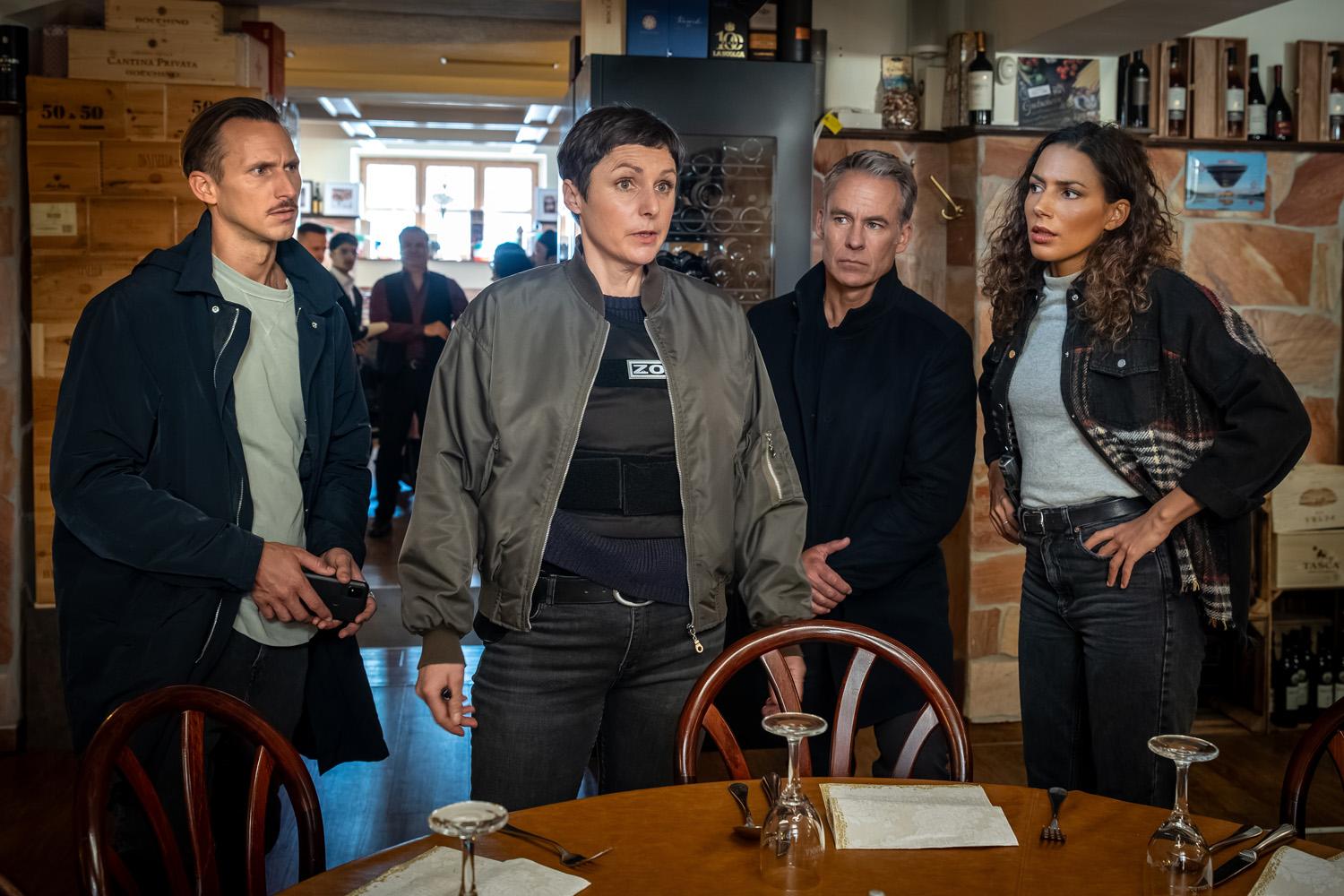 actor Sanne Schnapp large photo