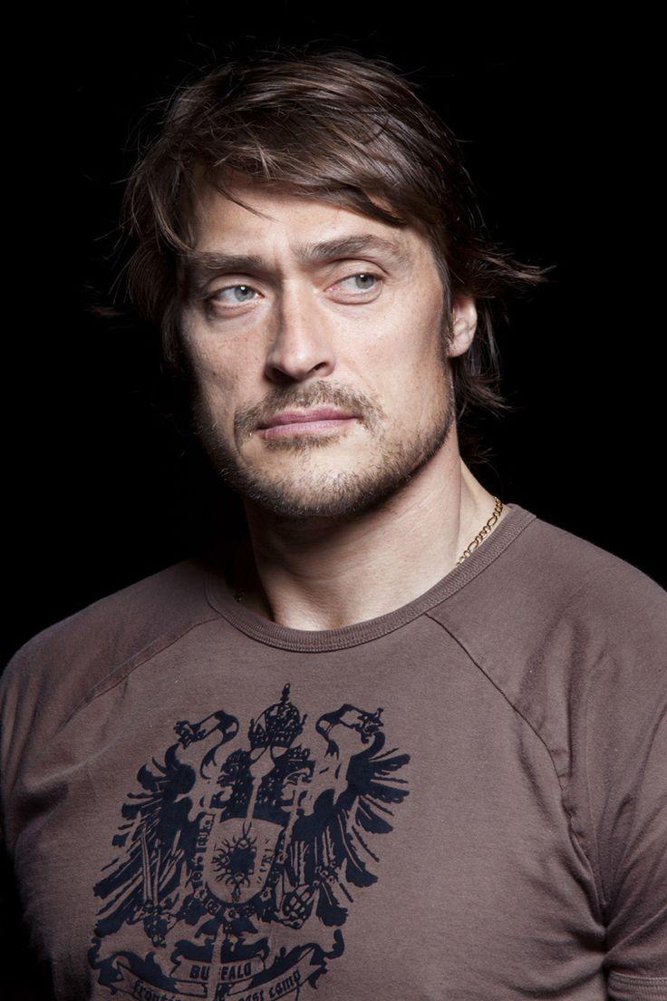 actor Teemu Selänne large photo