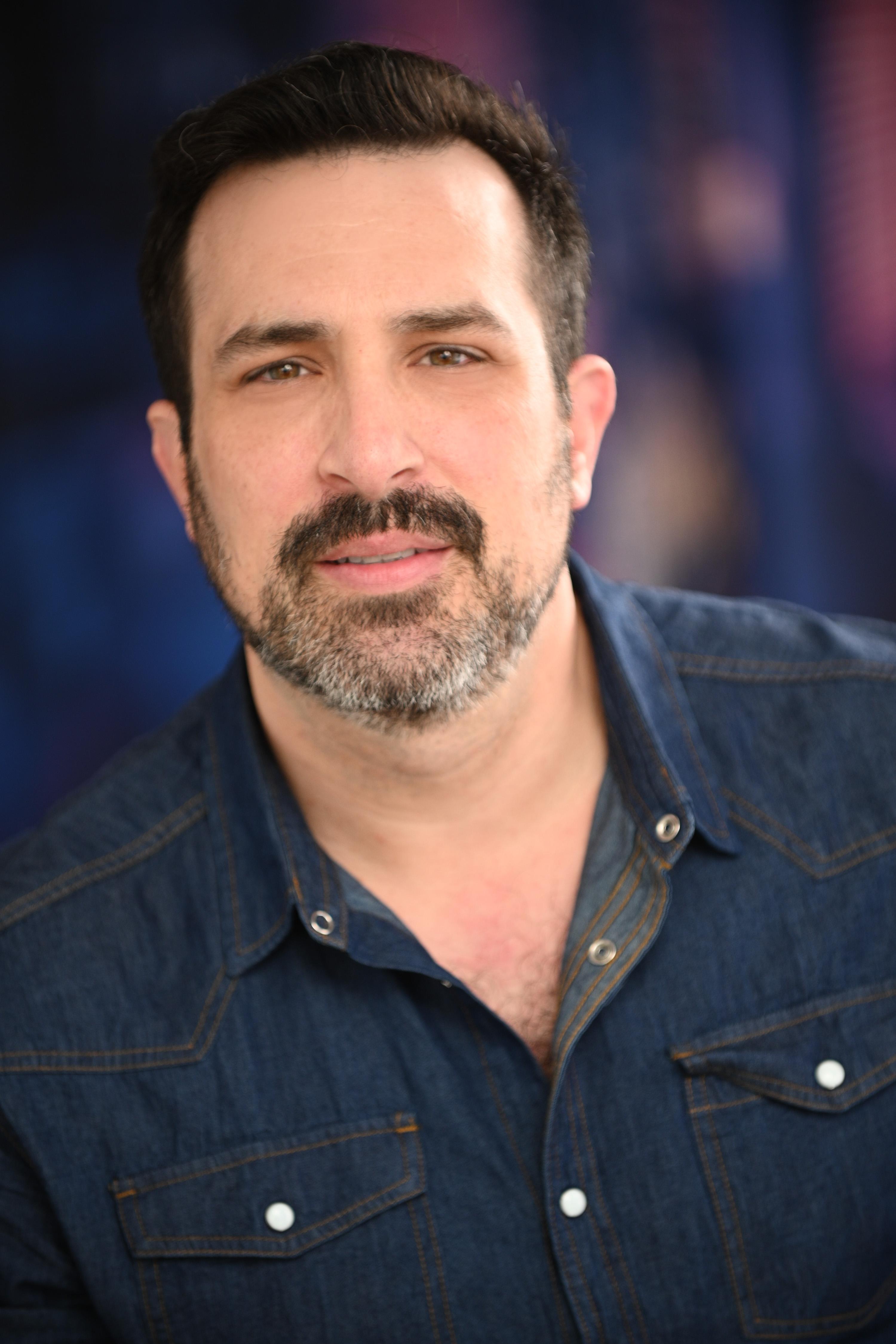 actor Abel Cosentino large photo