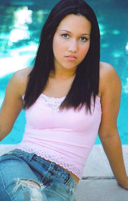 actor Tierra Abbott large photo