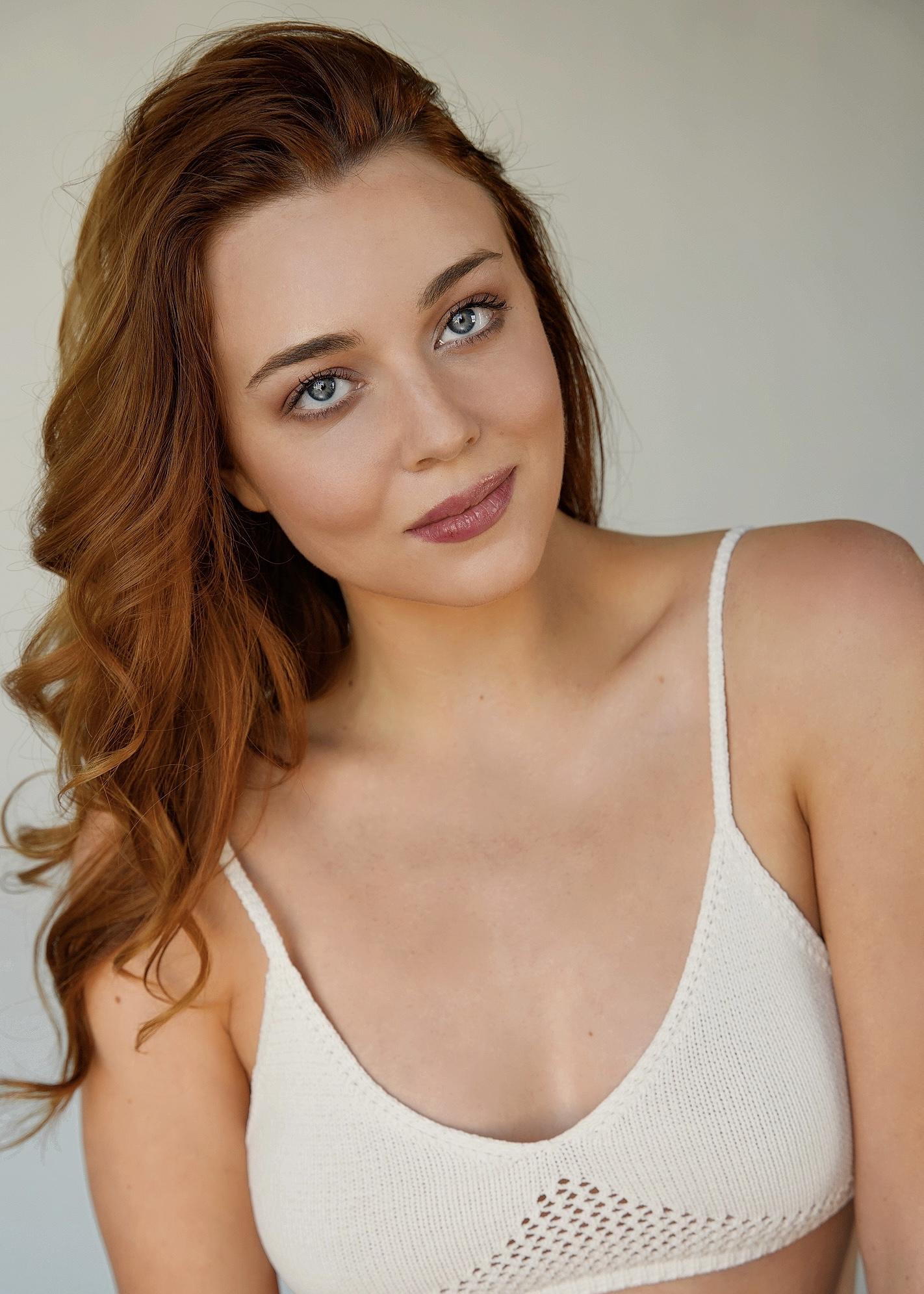 actor Savanah Joeckel large photo