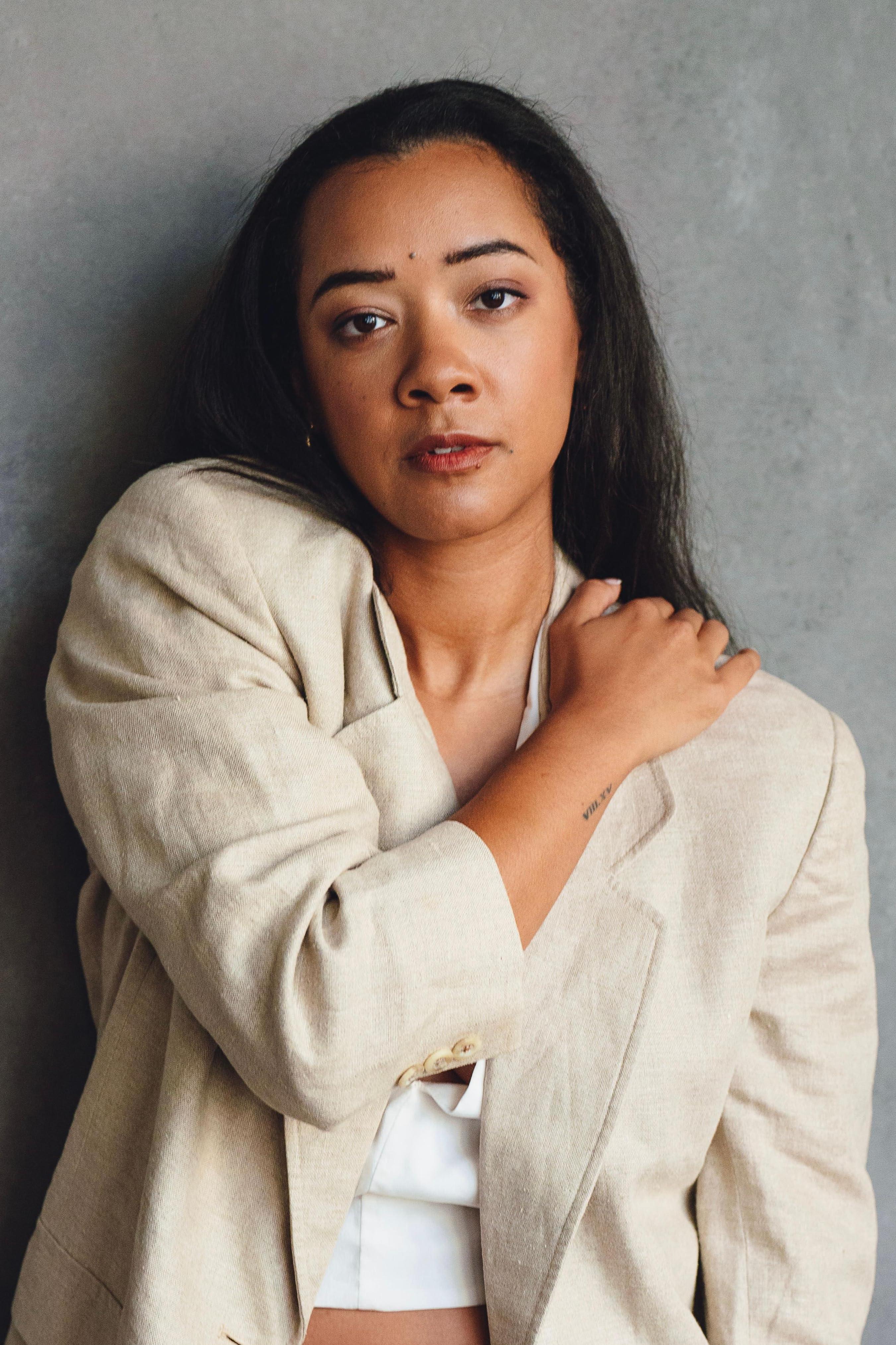 actor Danielle Poblarp large photo