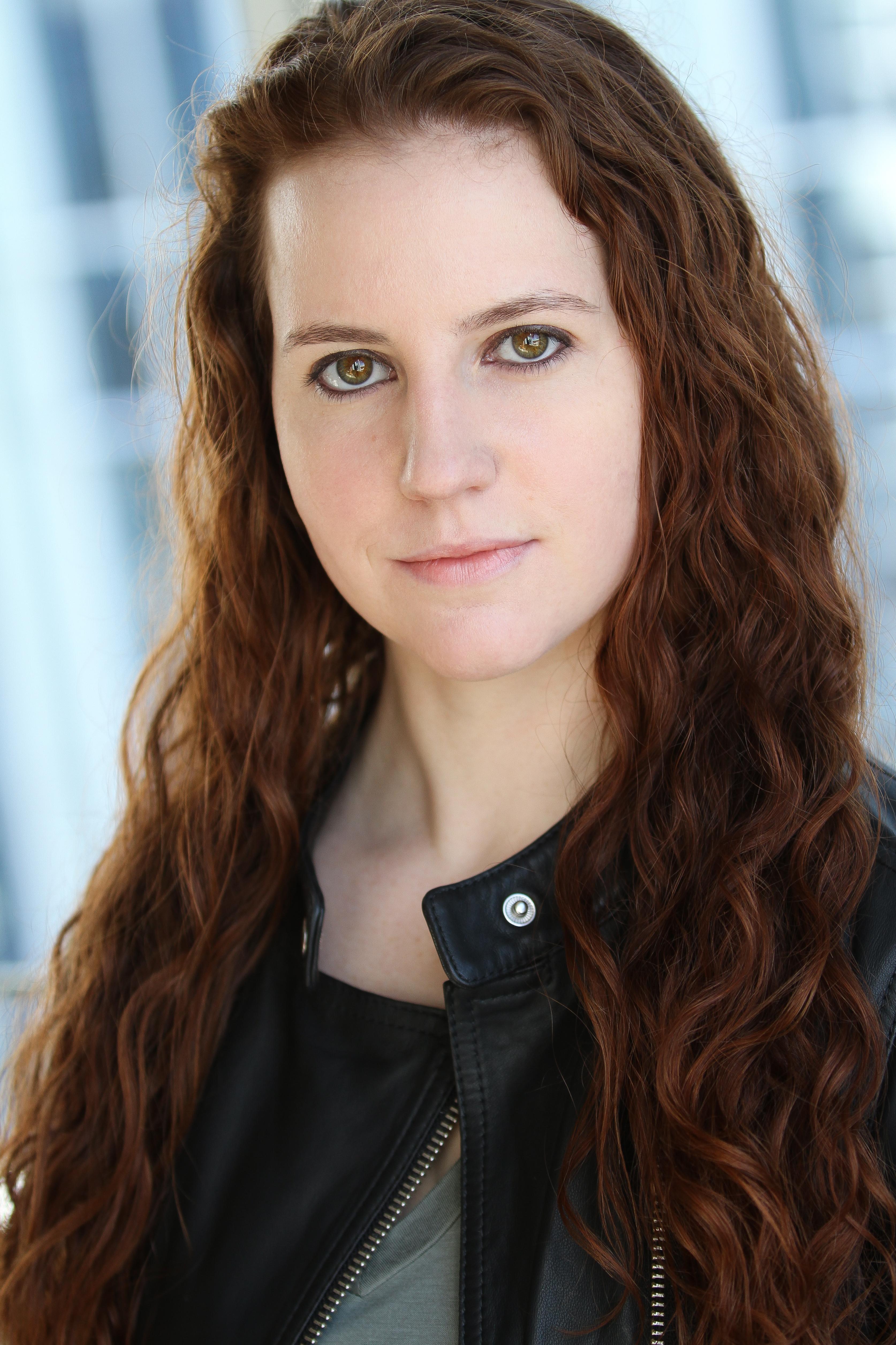 actor Sydney Shea Barker large photo