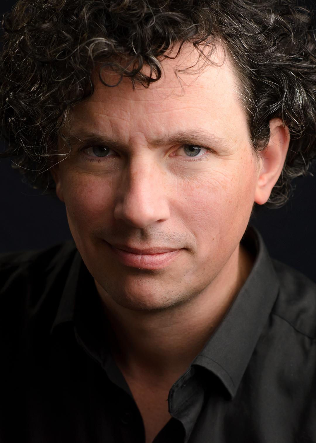 actor Fraser James MacLeod large photo