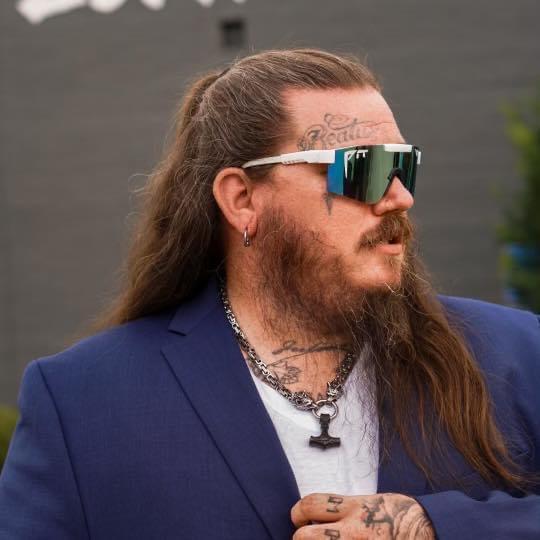 actor Roger Dorsey large photo