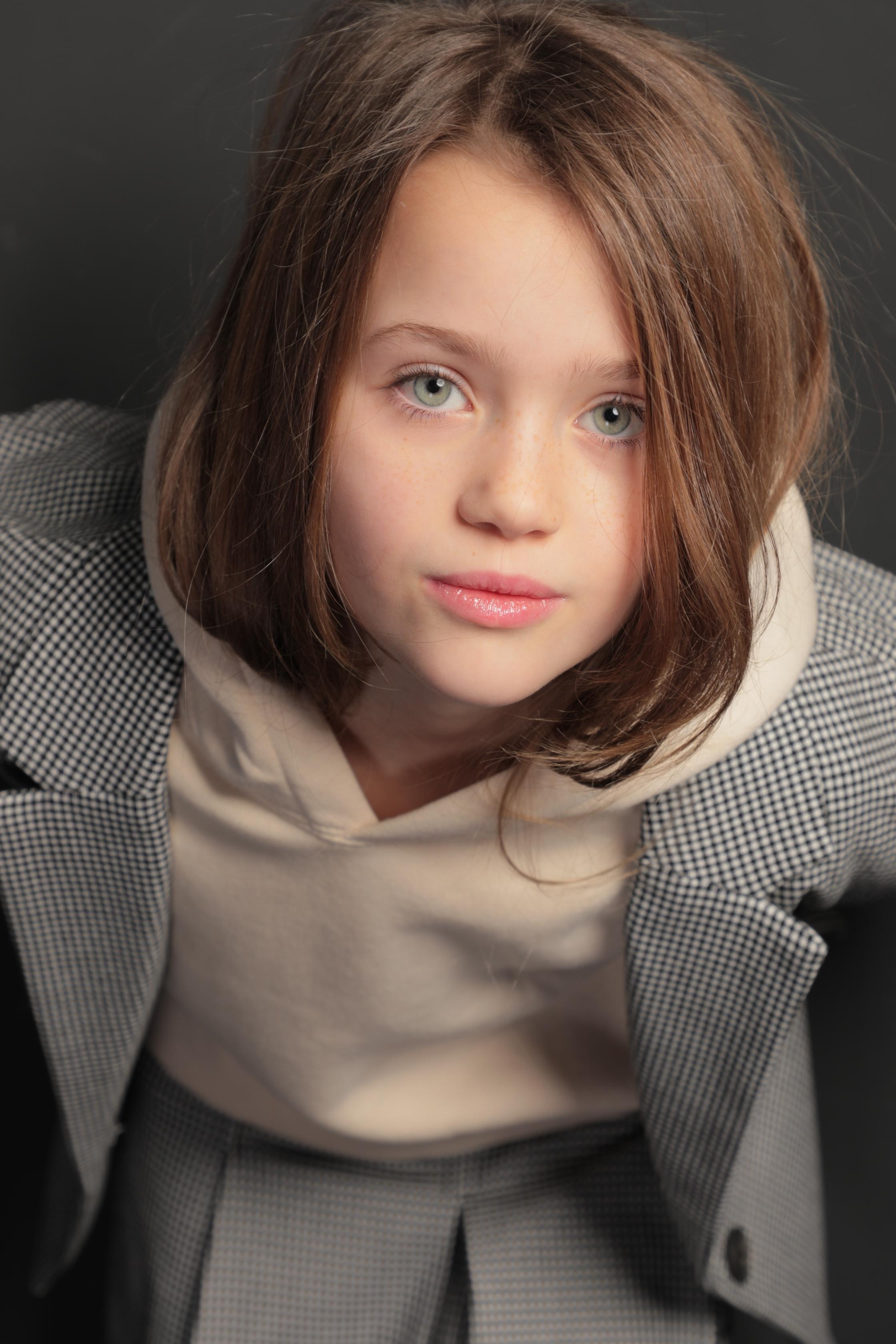 actor Anaya Yalamov large photo