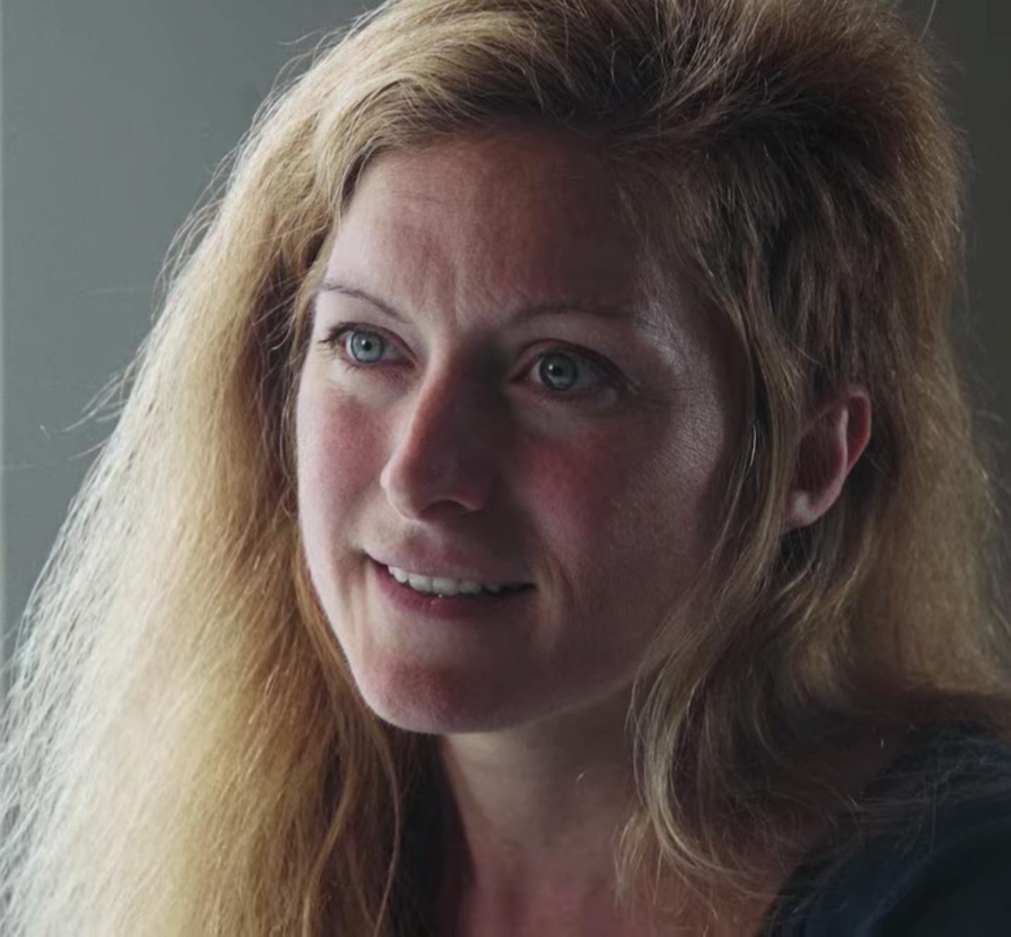 actor Lacy MacAuley large photo