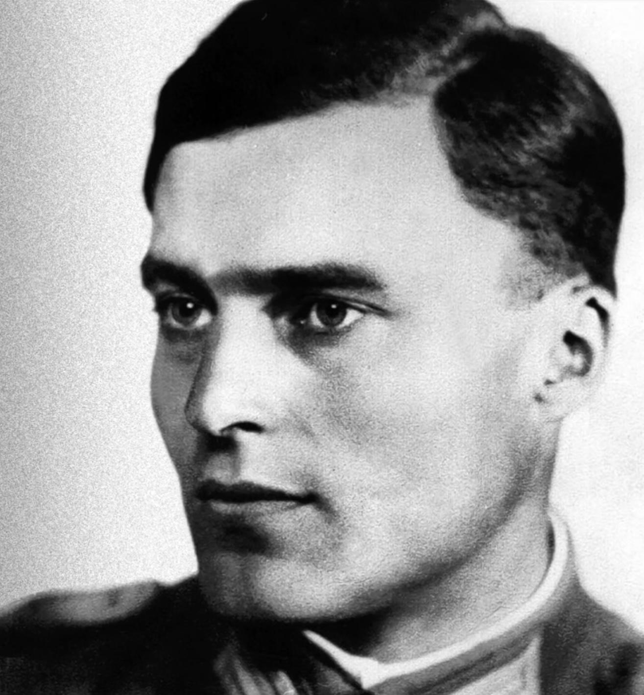 actor Claus Schenk Graf von Stauffenberg large photo