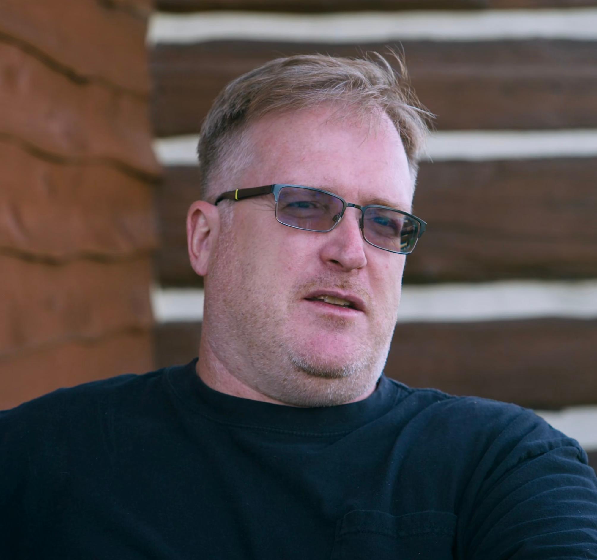 actor Glenn Humplik large photo