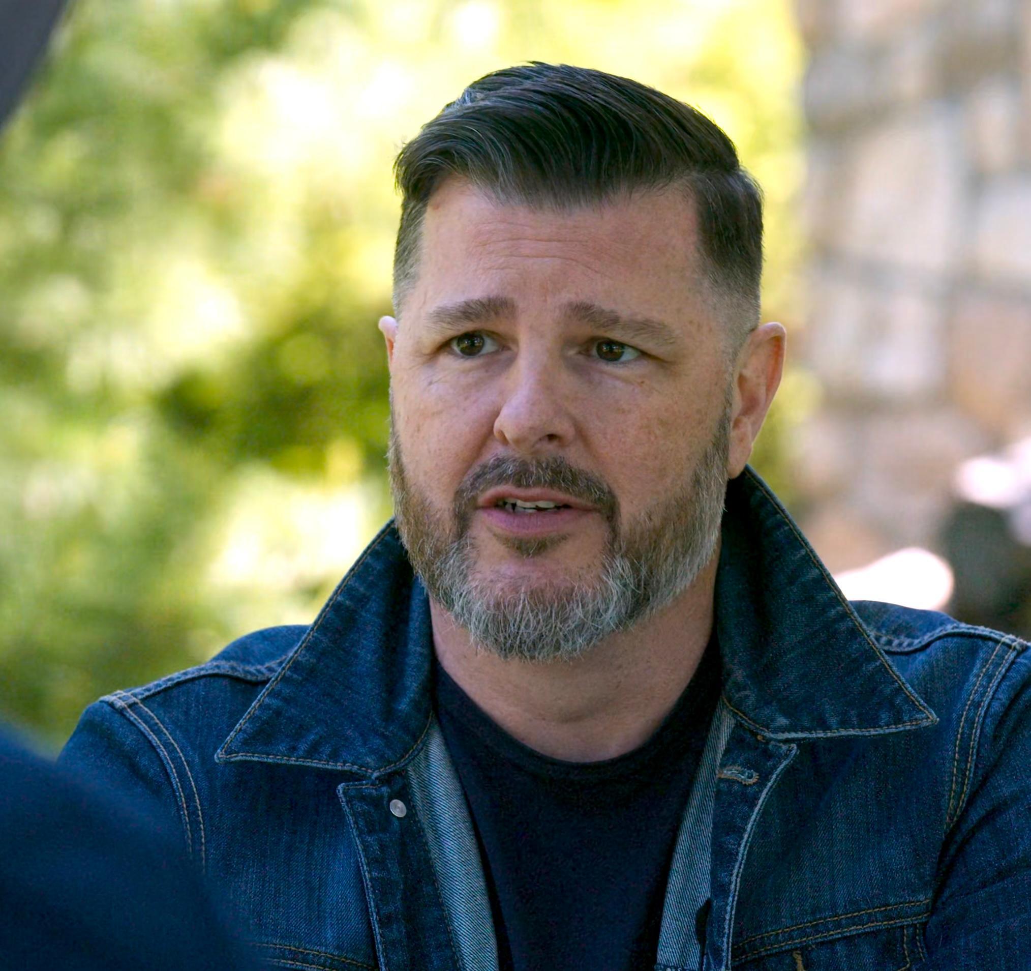 actor Greg Campbell large photo