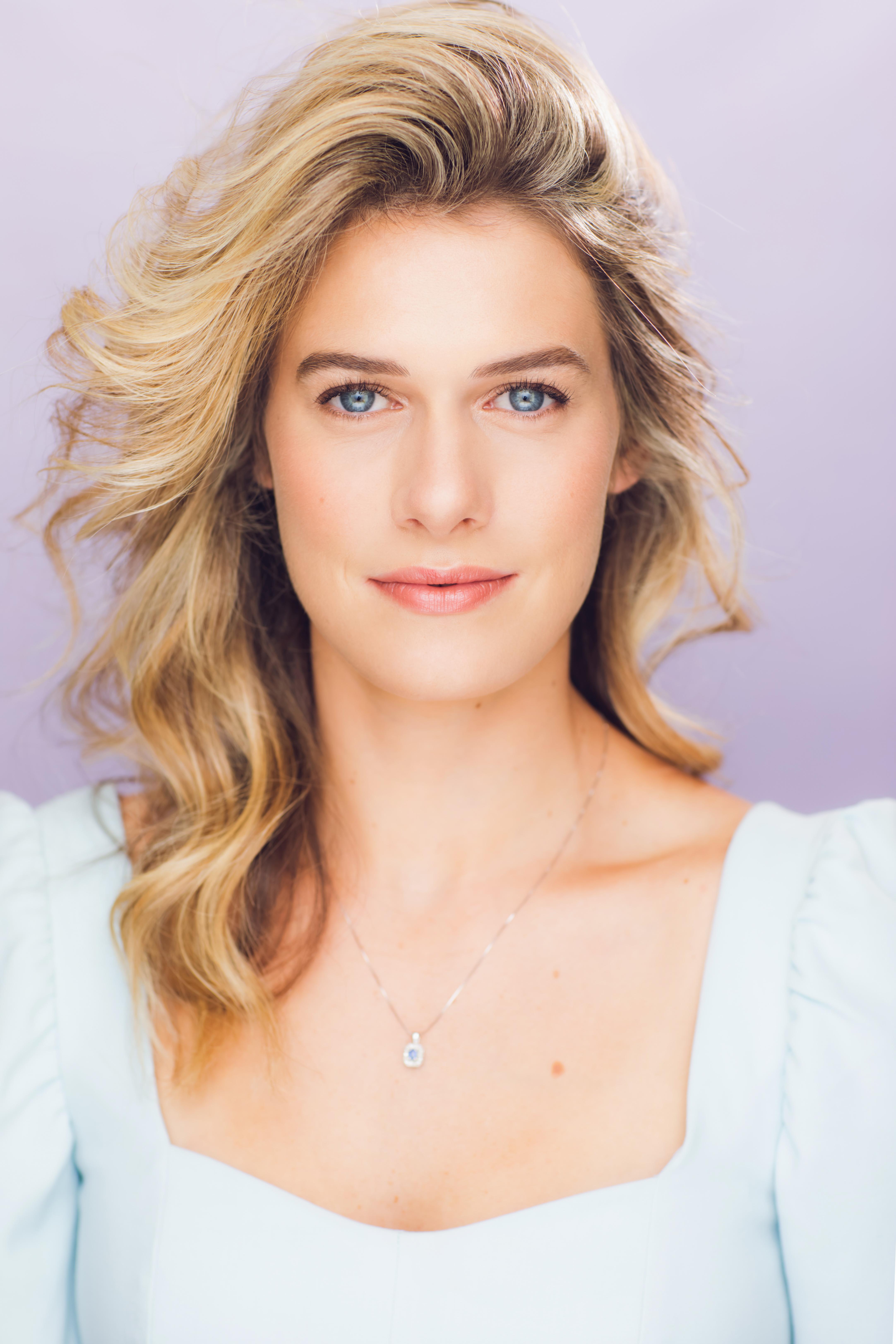 actor Kimberly Maxwell large photo