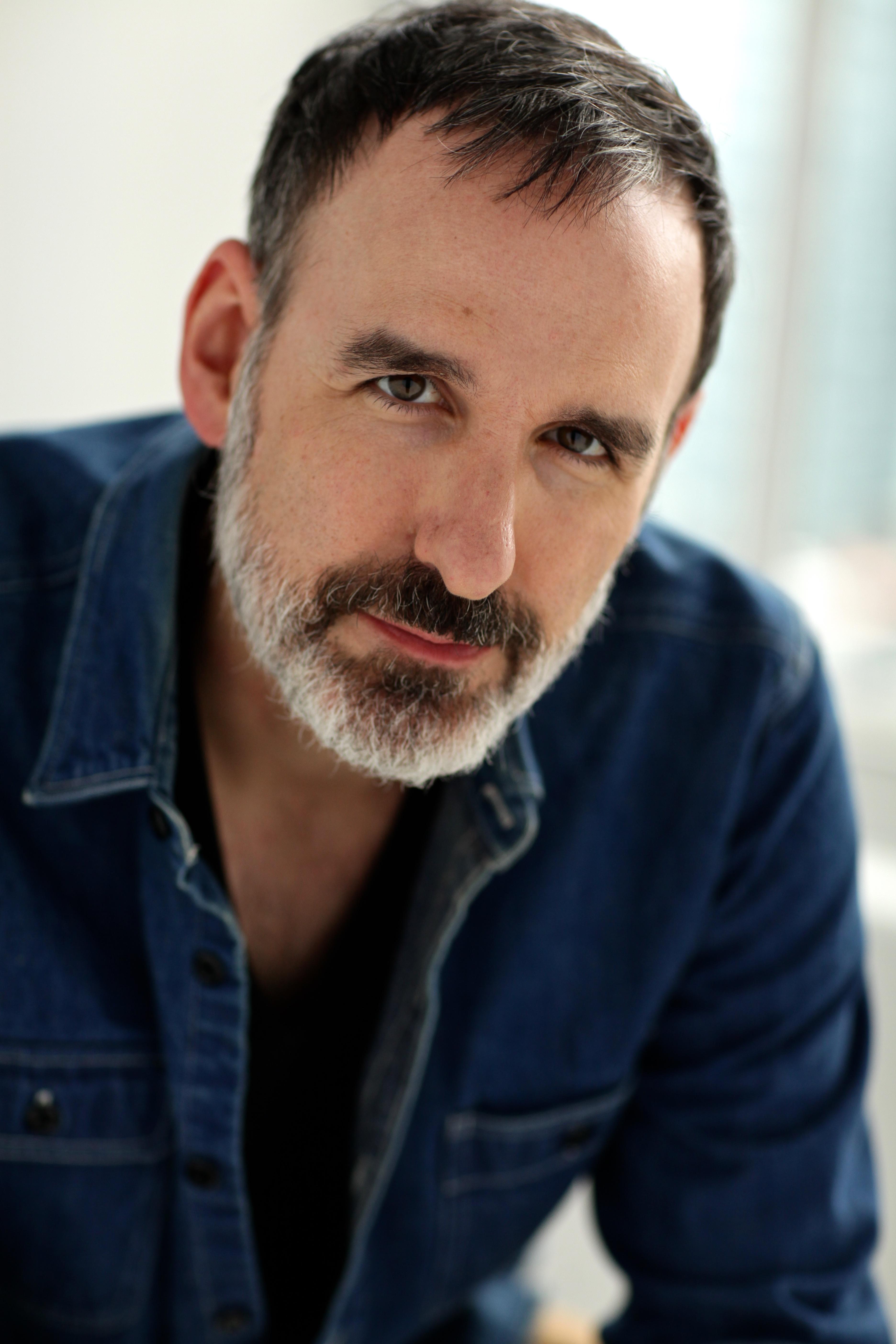 actor Erik Lochtefeld large photo