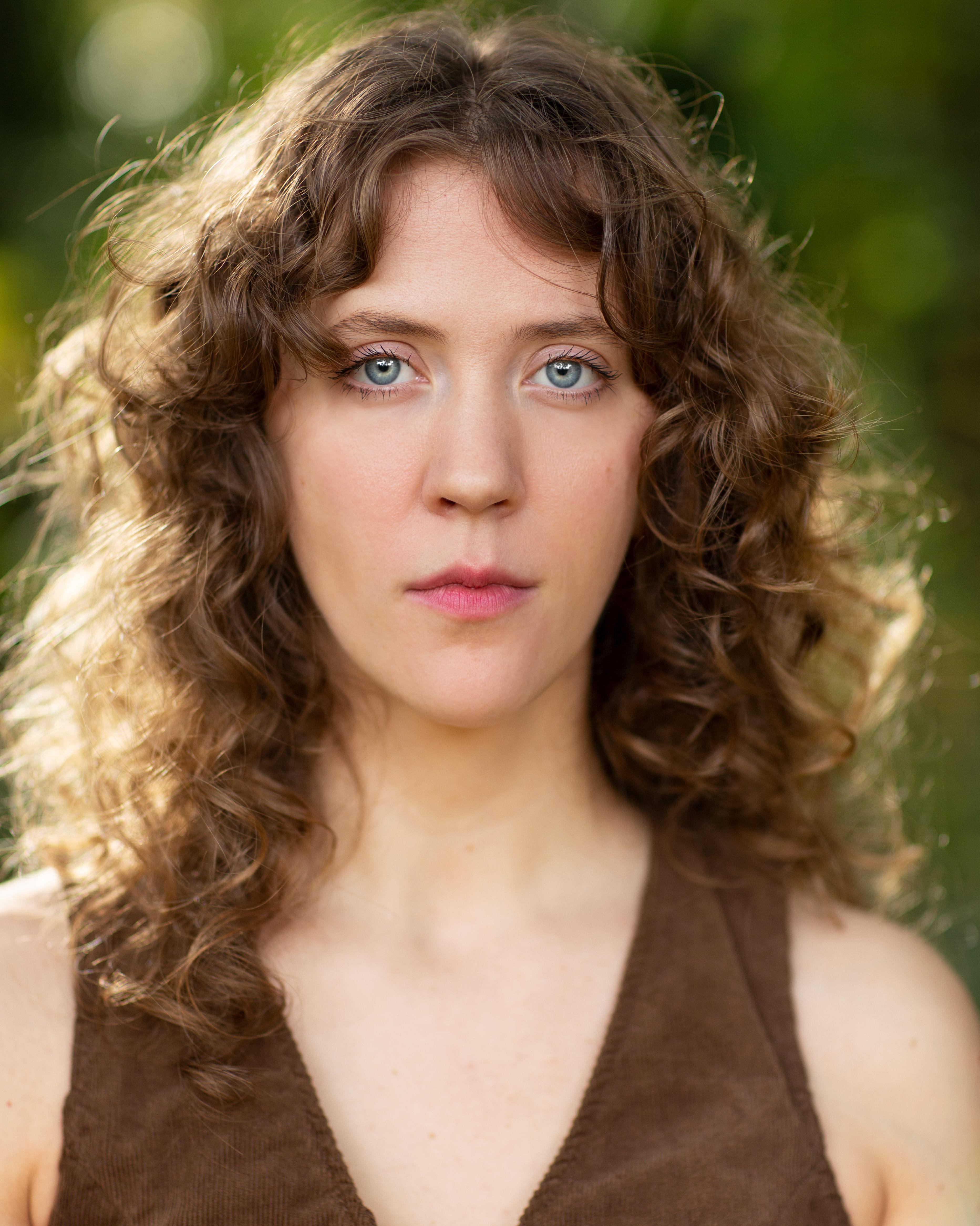 actor Greta Hansen large photo