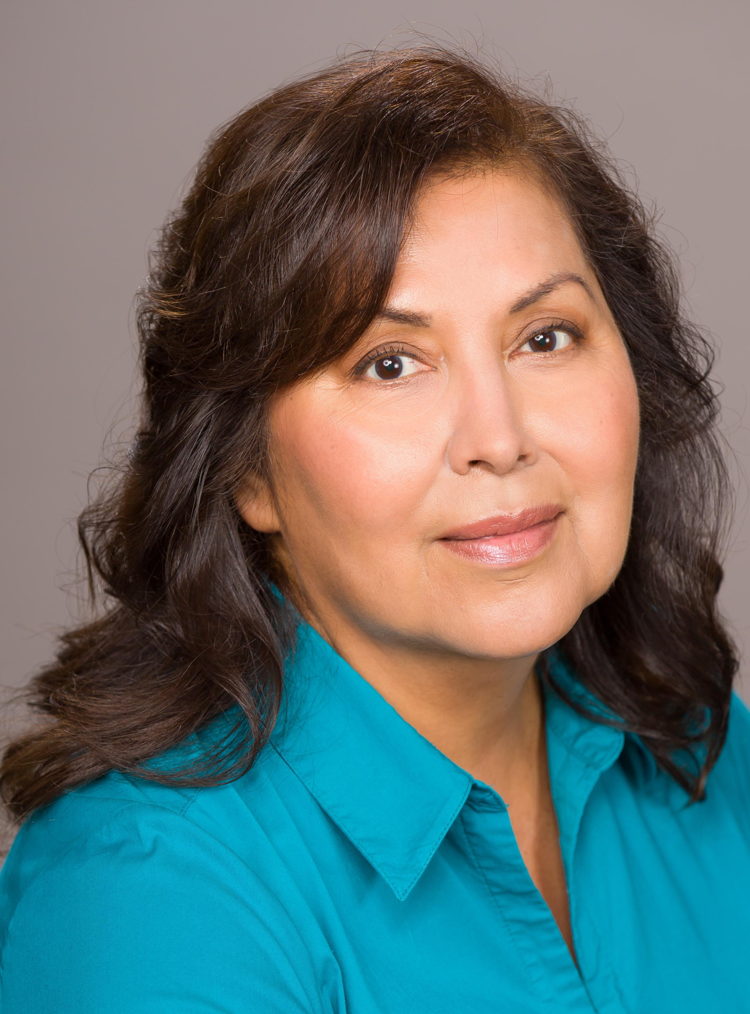 actor Cynthia Huerta large photo