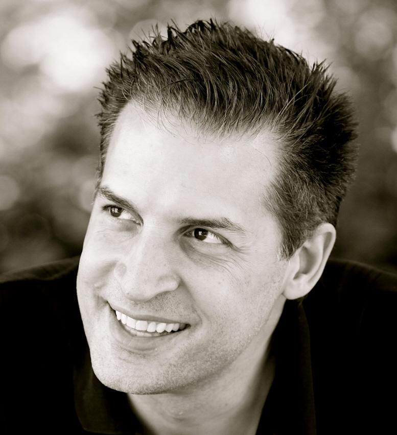 actor David Perry large photo