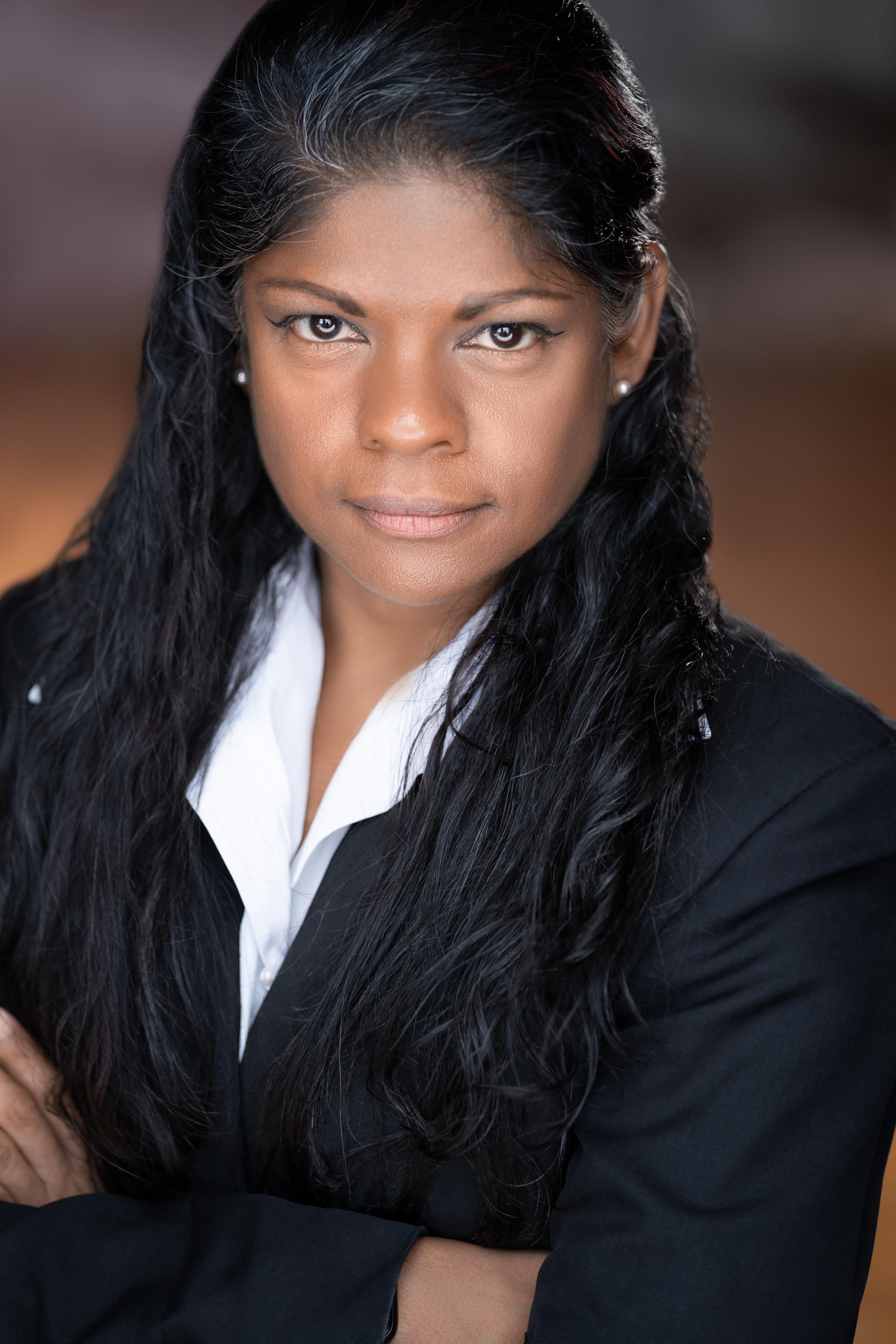 actor Soni Theresa Montgomery large photo