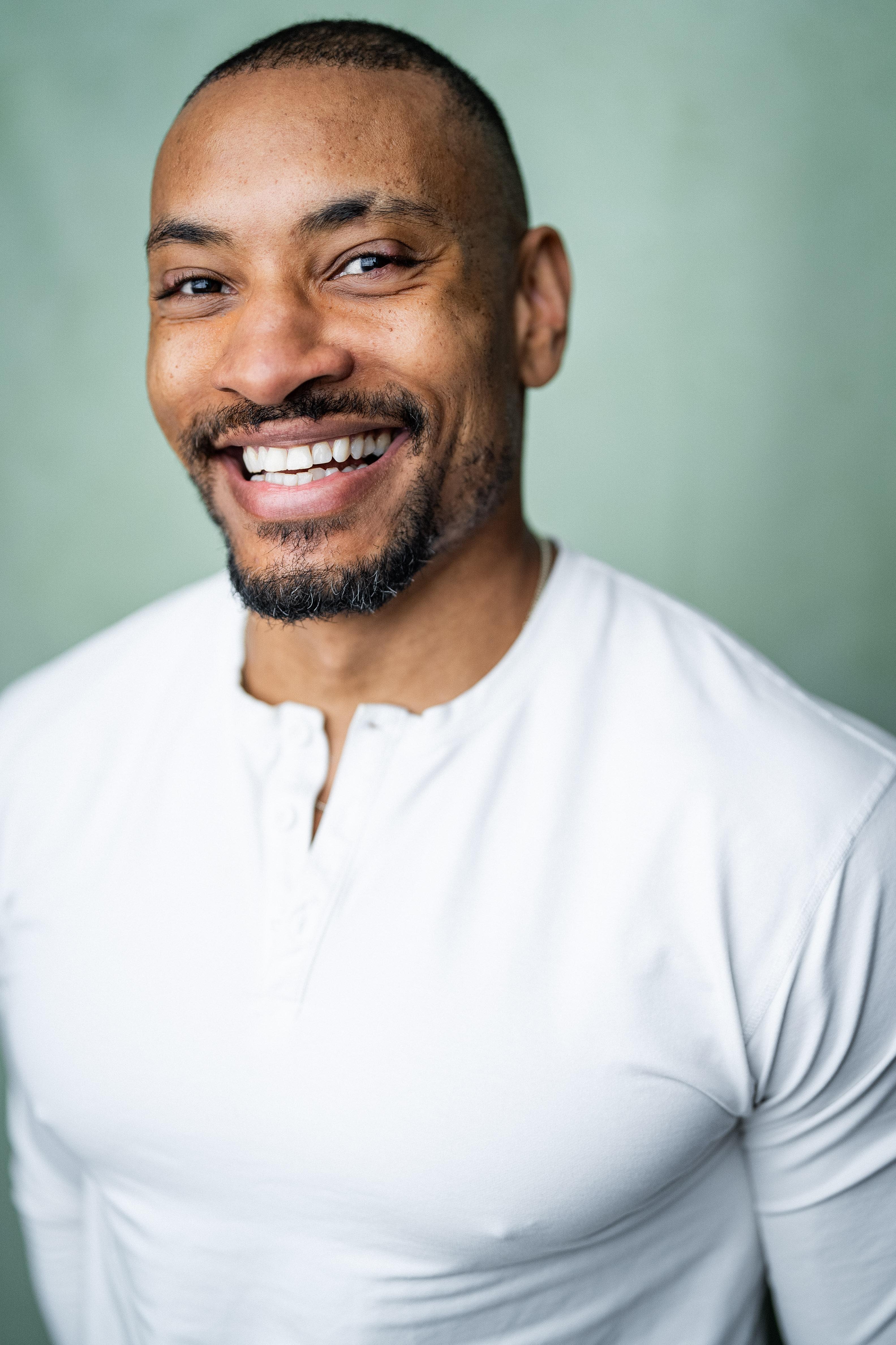 actor DeShawn Harold Mitchell large photo