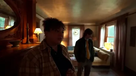 Trailer thumbnail