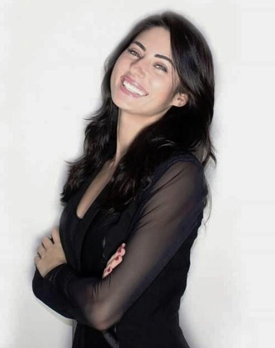 actor Elaina Christina large photo