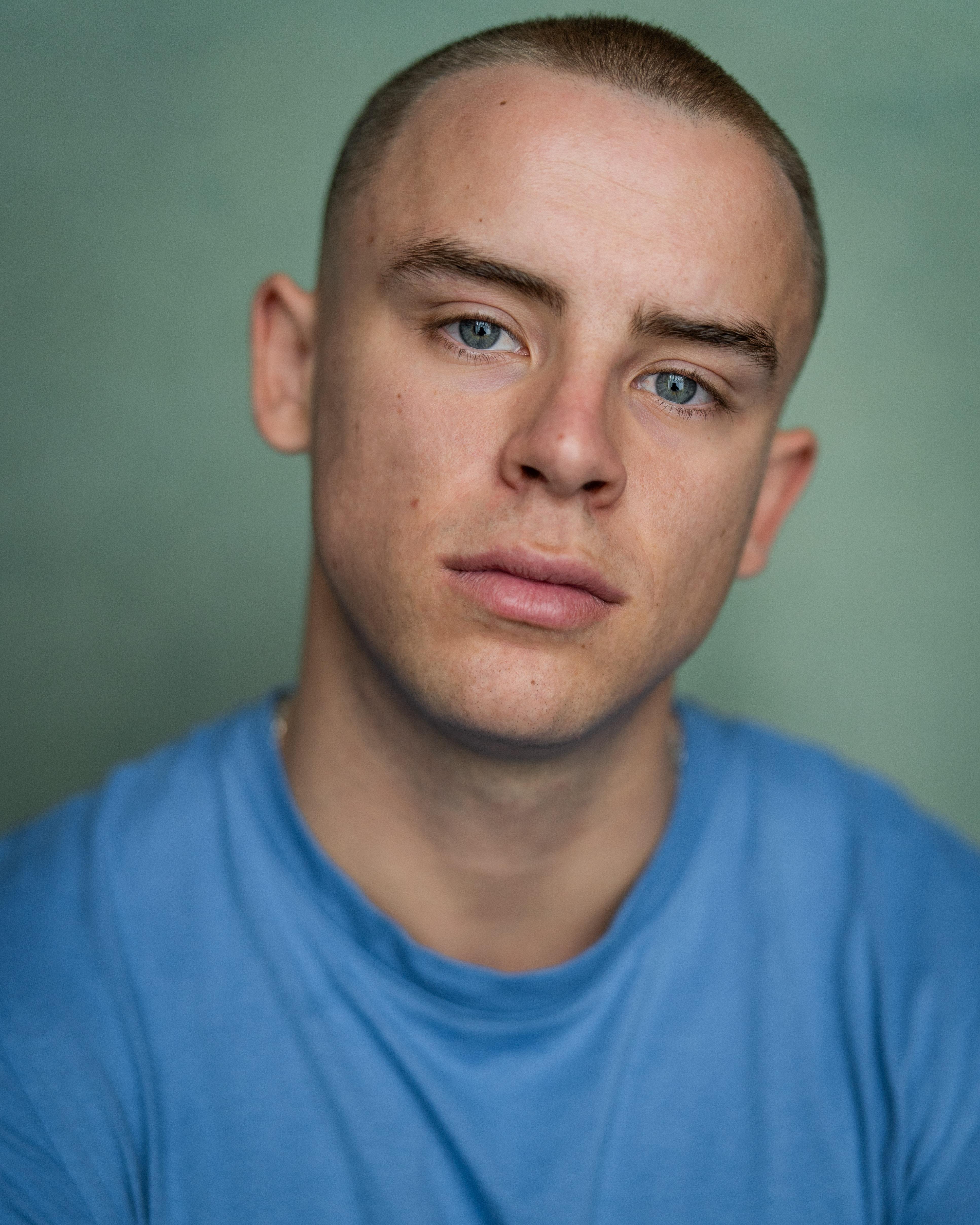 actor Bruno Cryan large photo