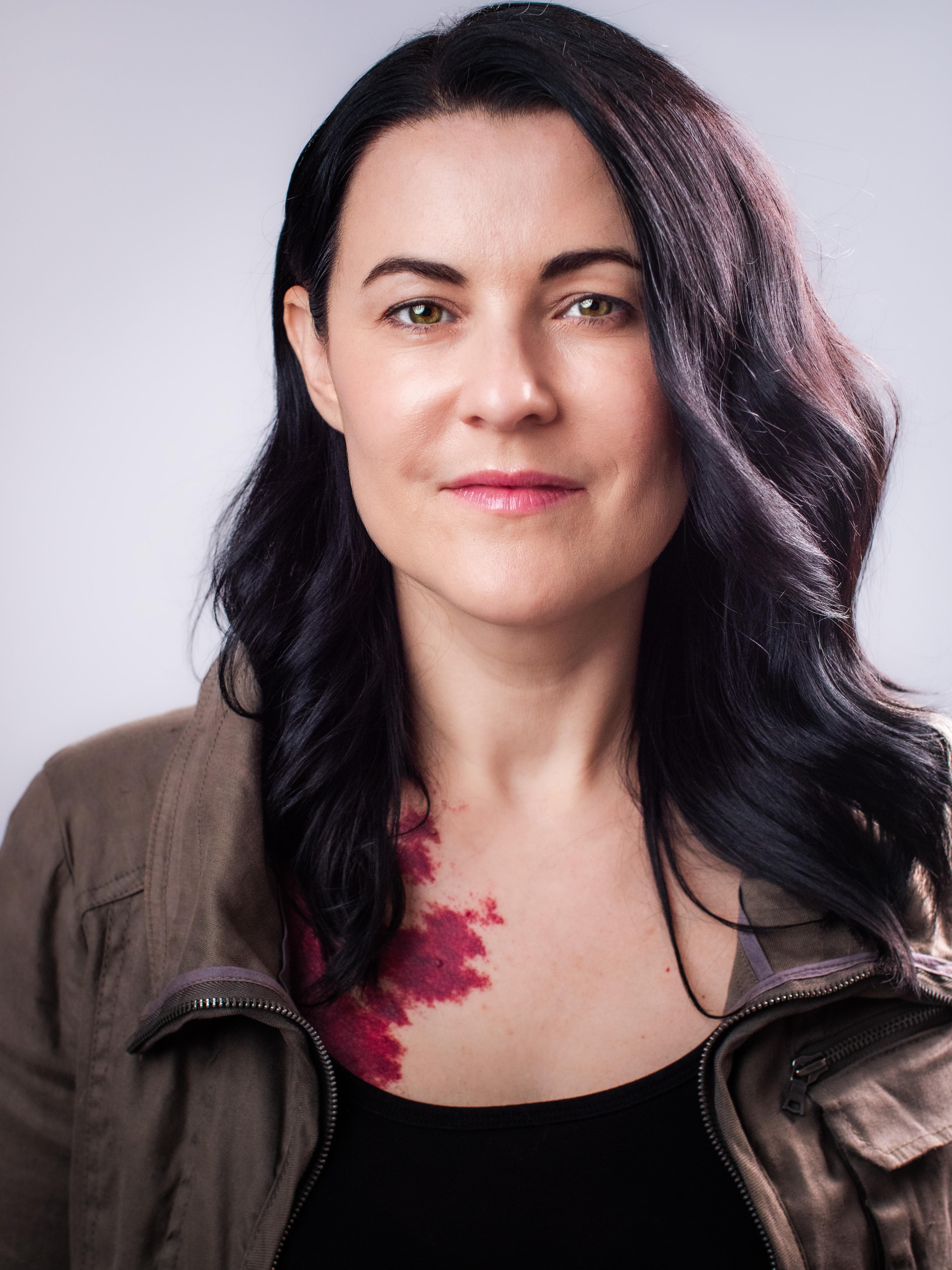 actor Molly Gazay large photo