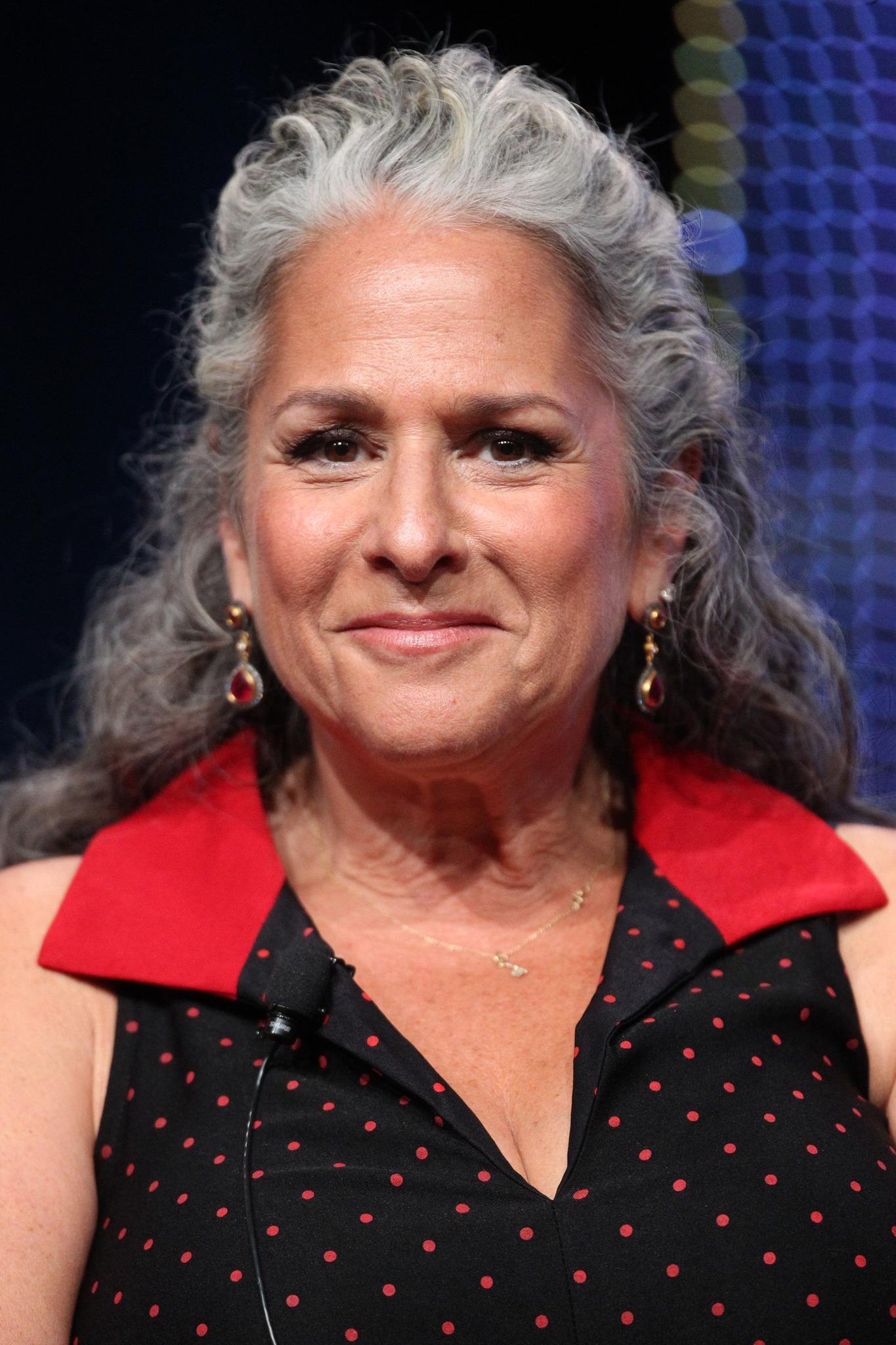 actor Marta Kauffman large photo