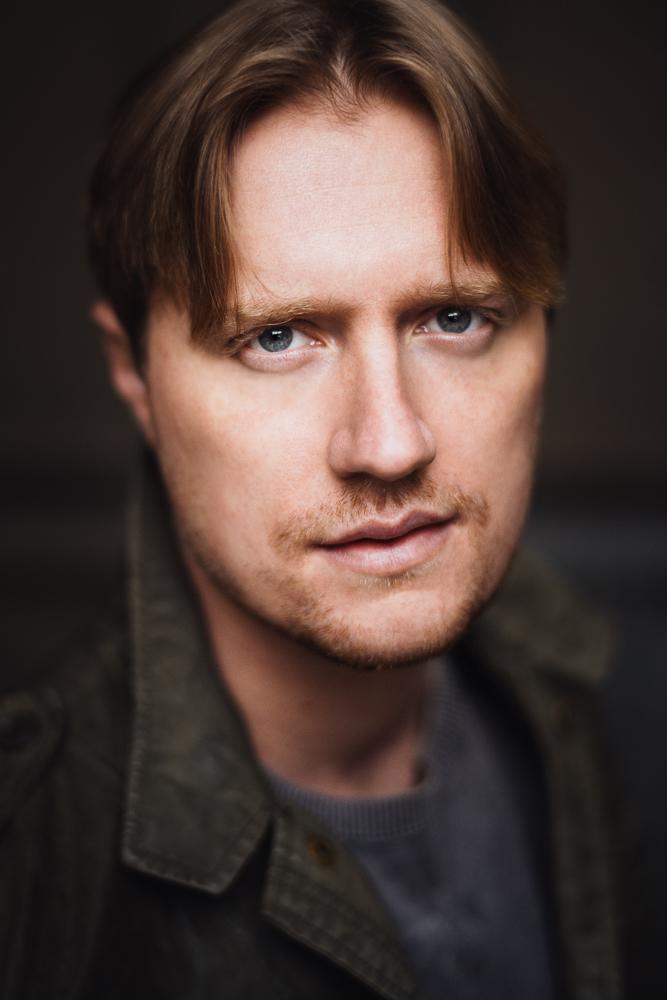 actor Buckner Hinkle large photo