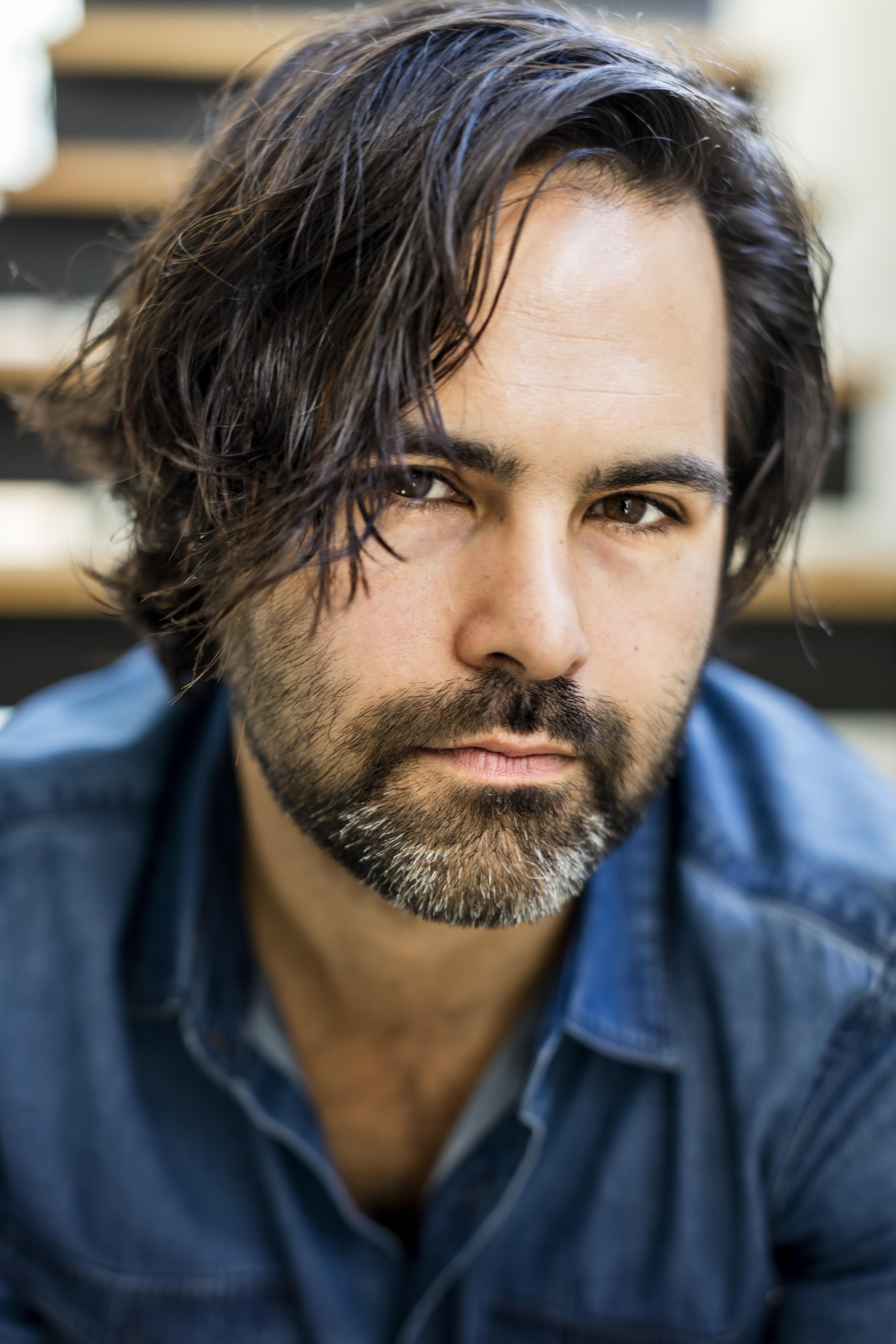 actor Nick Holden large photo