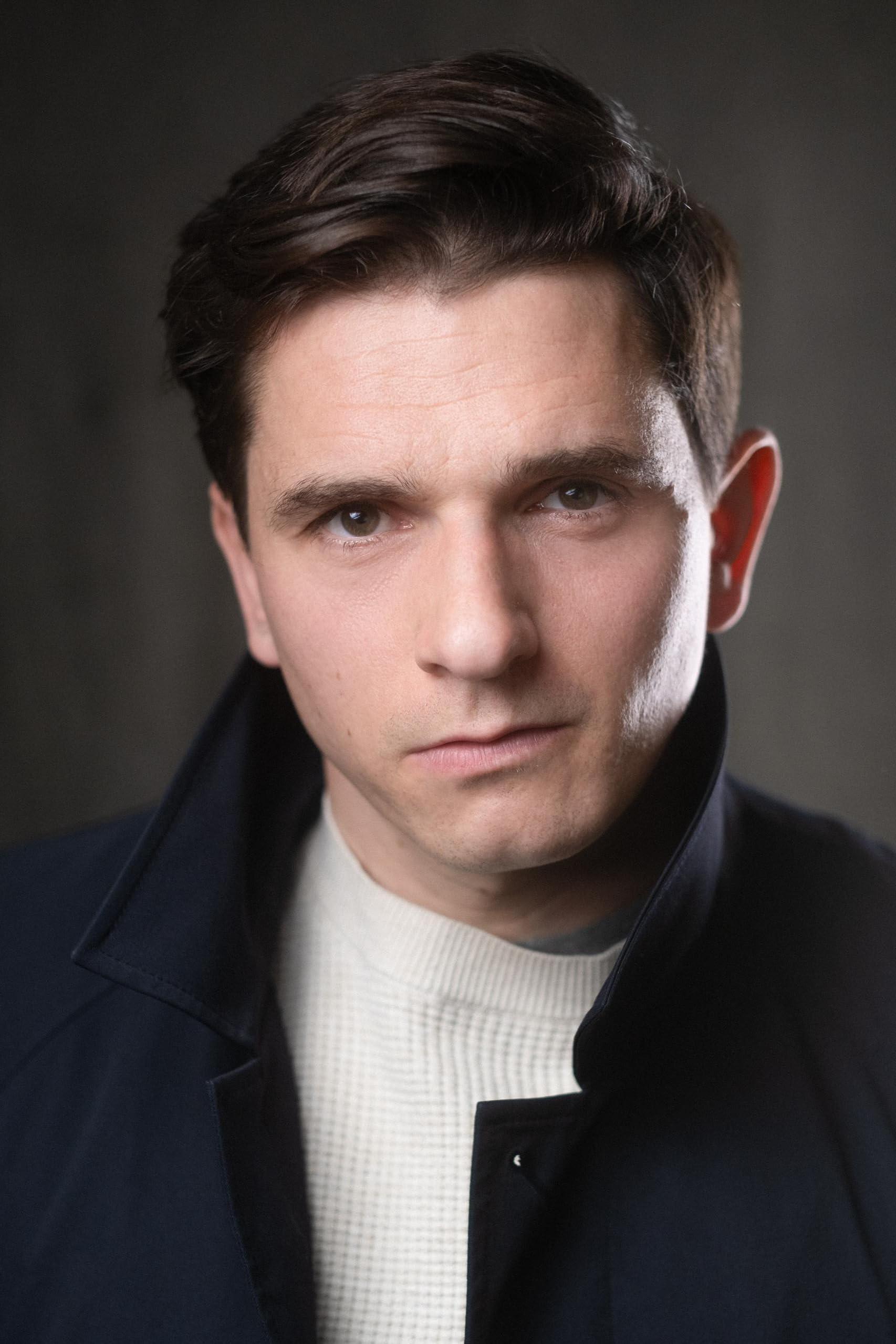 actor Taylor Coombes large photo