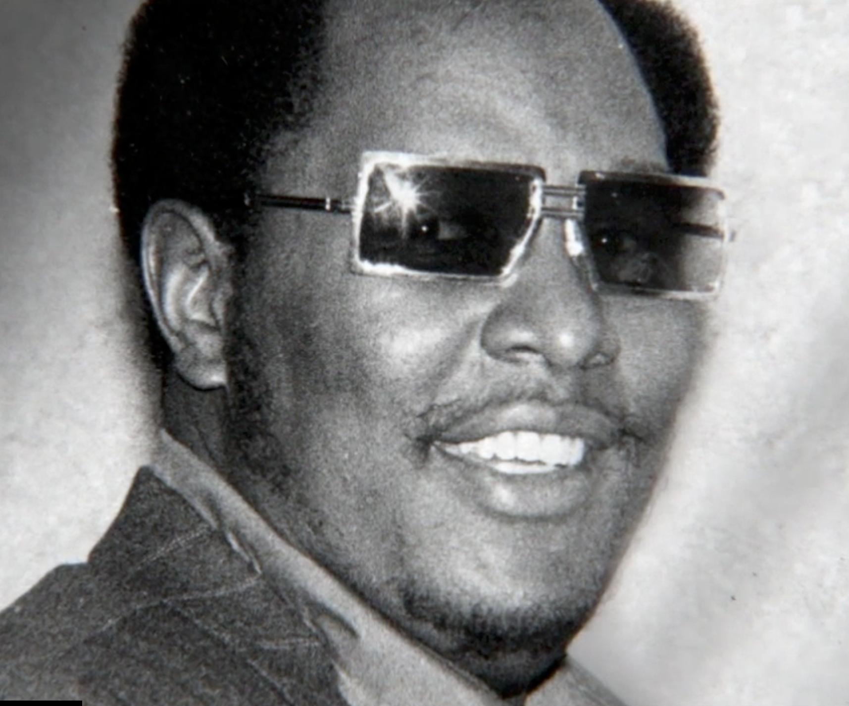 actor Bernard Crowe large photo